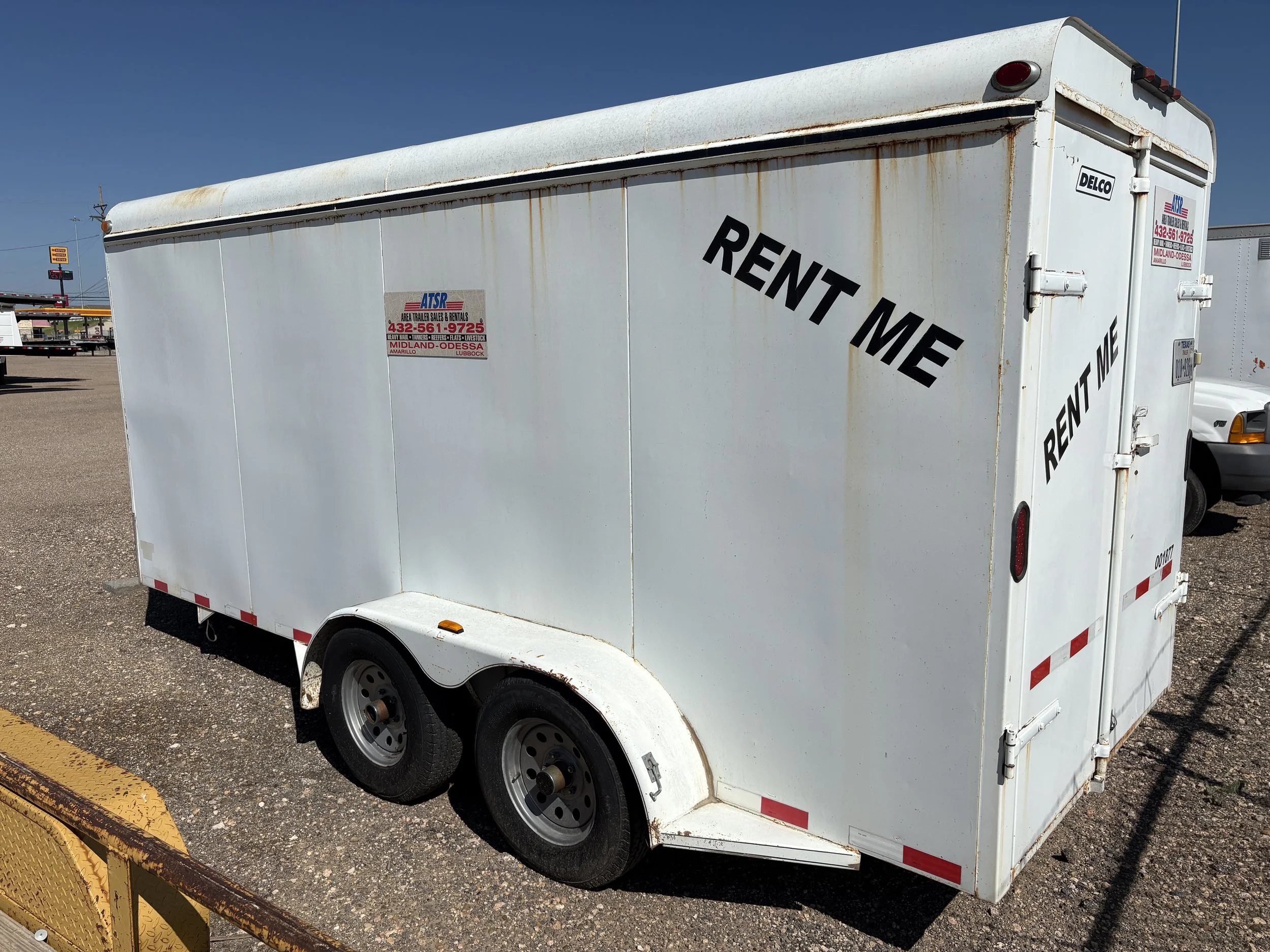 remolque_cerrado_en_venta.JPG