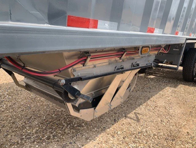 sand_hopper_trailer_hybrid.jpg