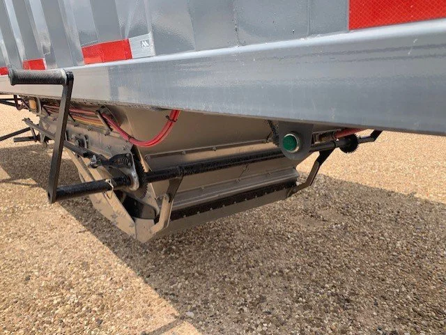 wet_dry_hybrid_sand_hopper.jpg