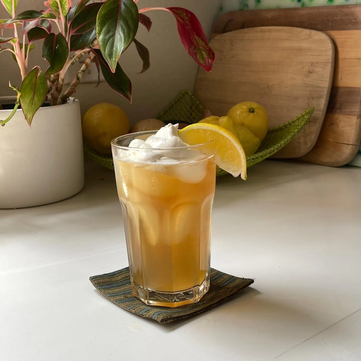 I haven't been cooking or baking at all this month because we've packed up our kitchen (we're moving out of state, I got a new job... I'm feeling my Saturn return 🙃). I did, however, make a batch of iced tea and cold foam using @raazitea Indian Brea