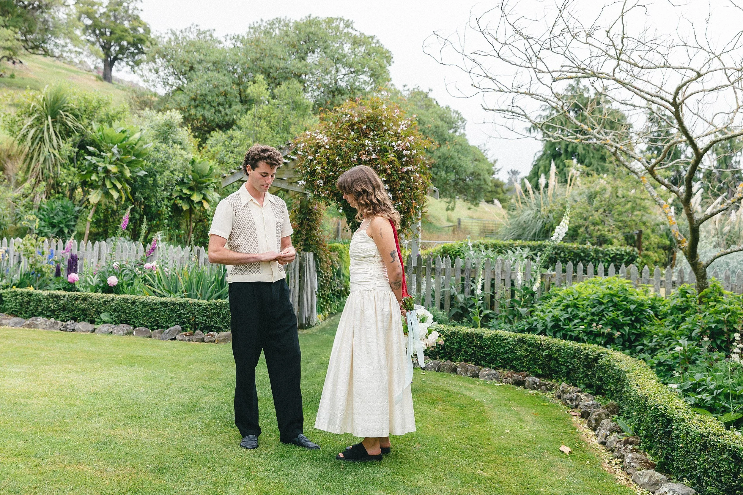Ridgecliff_Farm_Elopement_ Banks_Peninsula_23.jpg