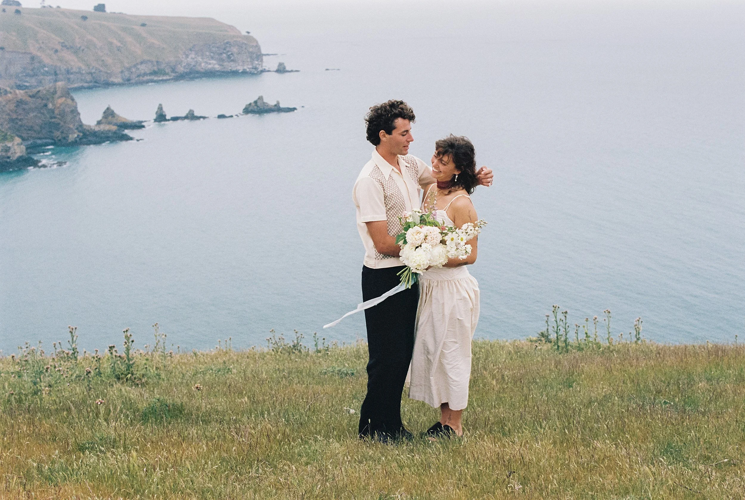 an elopement at Ridgecliff farm in Banks Peninsula Christchurch
