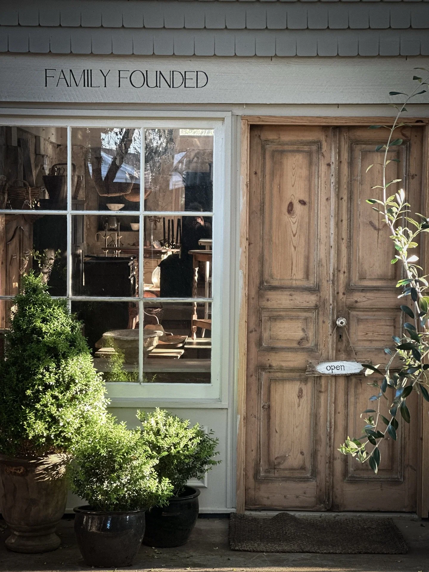 Our online store is open everyday&hellip;
Pieces for storied homes &mdash; where every mark, every curve, and every detail tells a tale. Collected with heart, chosen for the warmth and character they bring to the spaces we love most.

Find us at www.