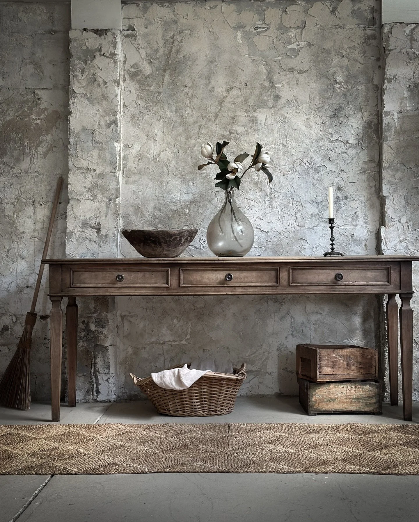 New pieces have arrived just in time for Christmas; the kind that steal your heart and find a forever place in your home. Timeless treasures for every season, each one sprinkled with the patina and charm you know us for. 
Find them in the &lsquo;furn