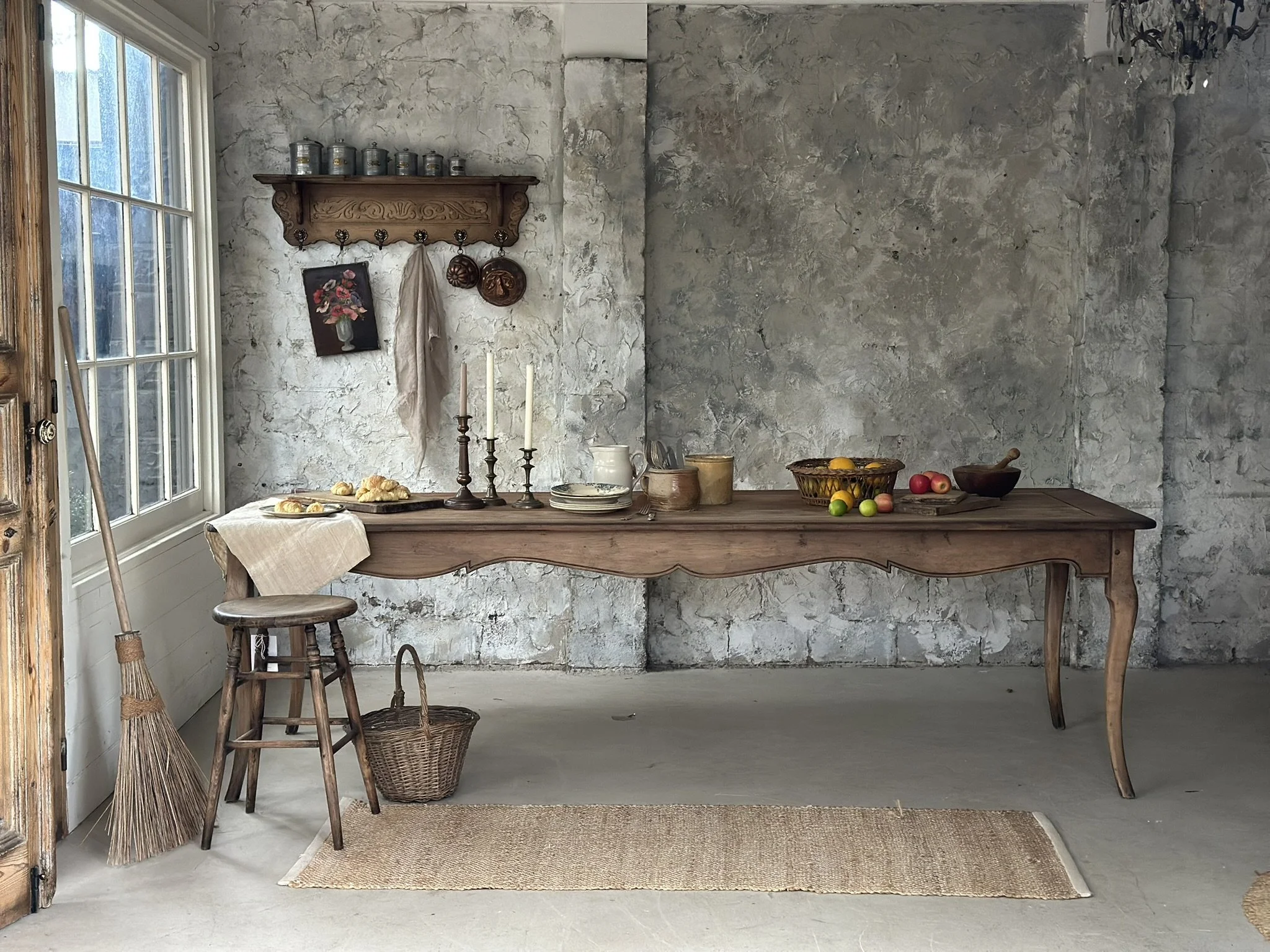 Farmhouse plank table