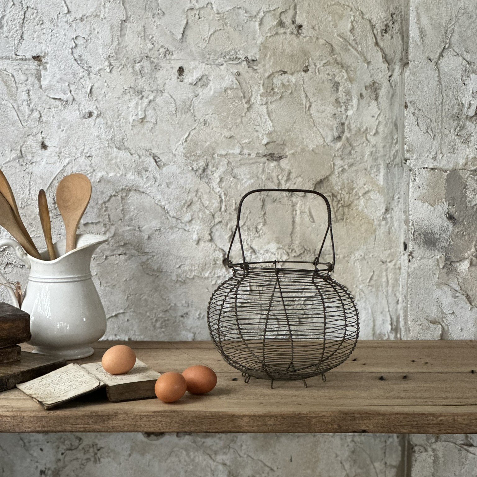 French egg basket