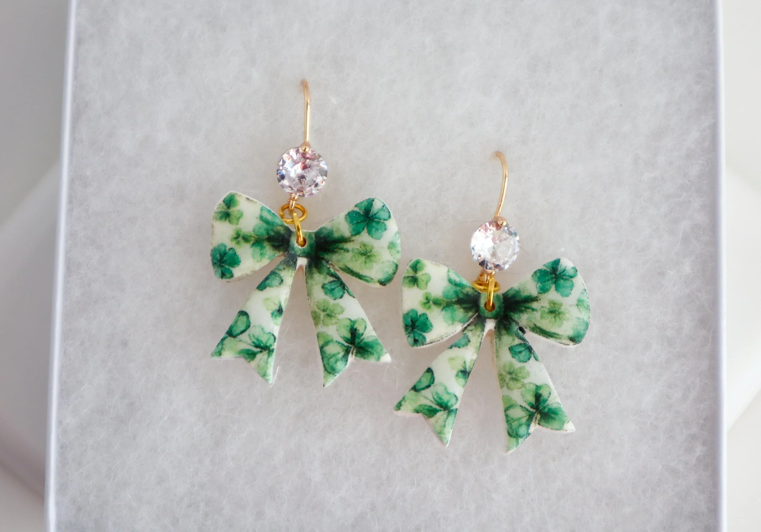 st-patricks-day-clover-bow-polymer-clay-earrings5.jpg