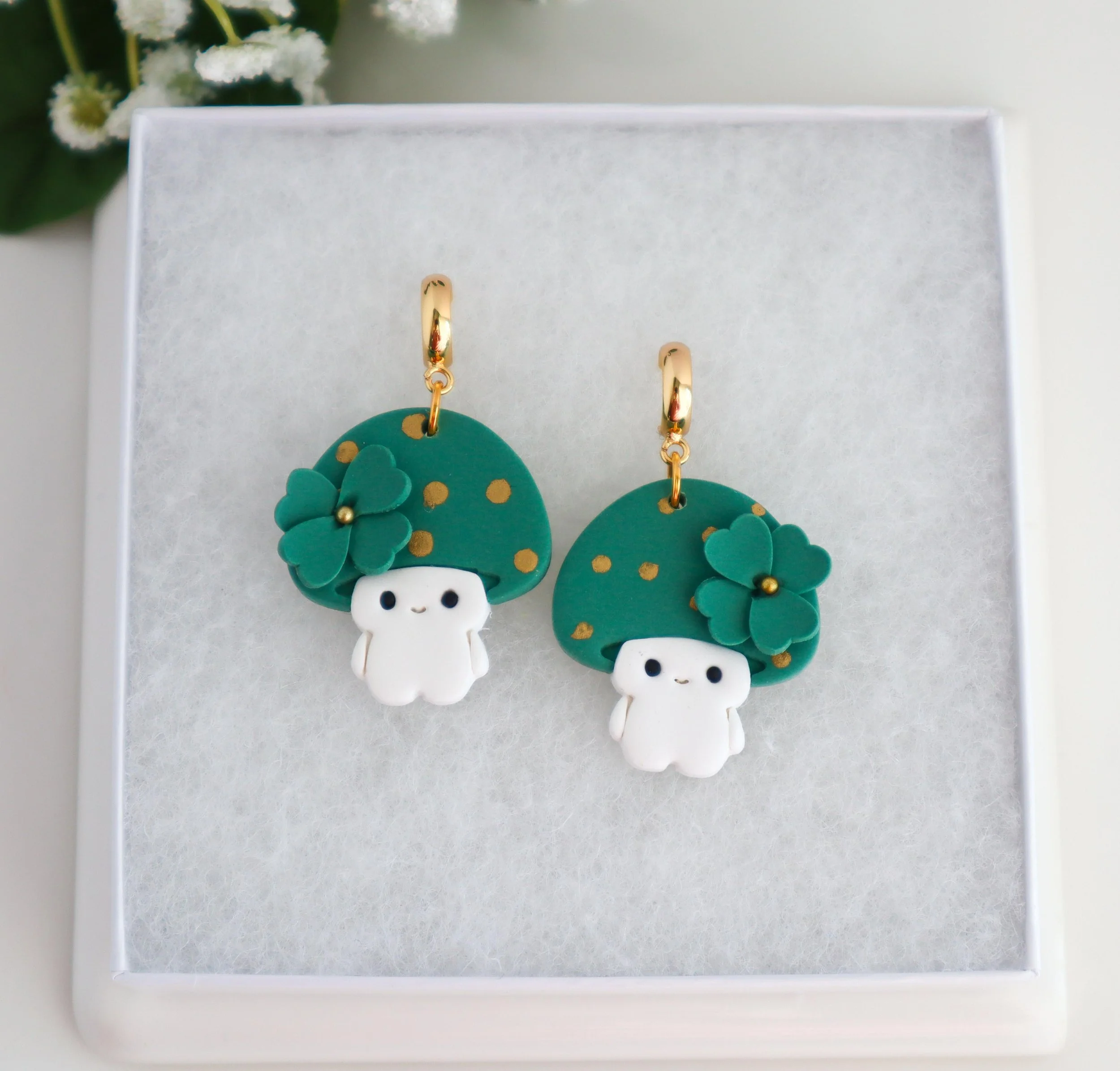 st-patricks-day-mushroom-polymer-clay-earrings3.jpg