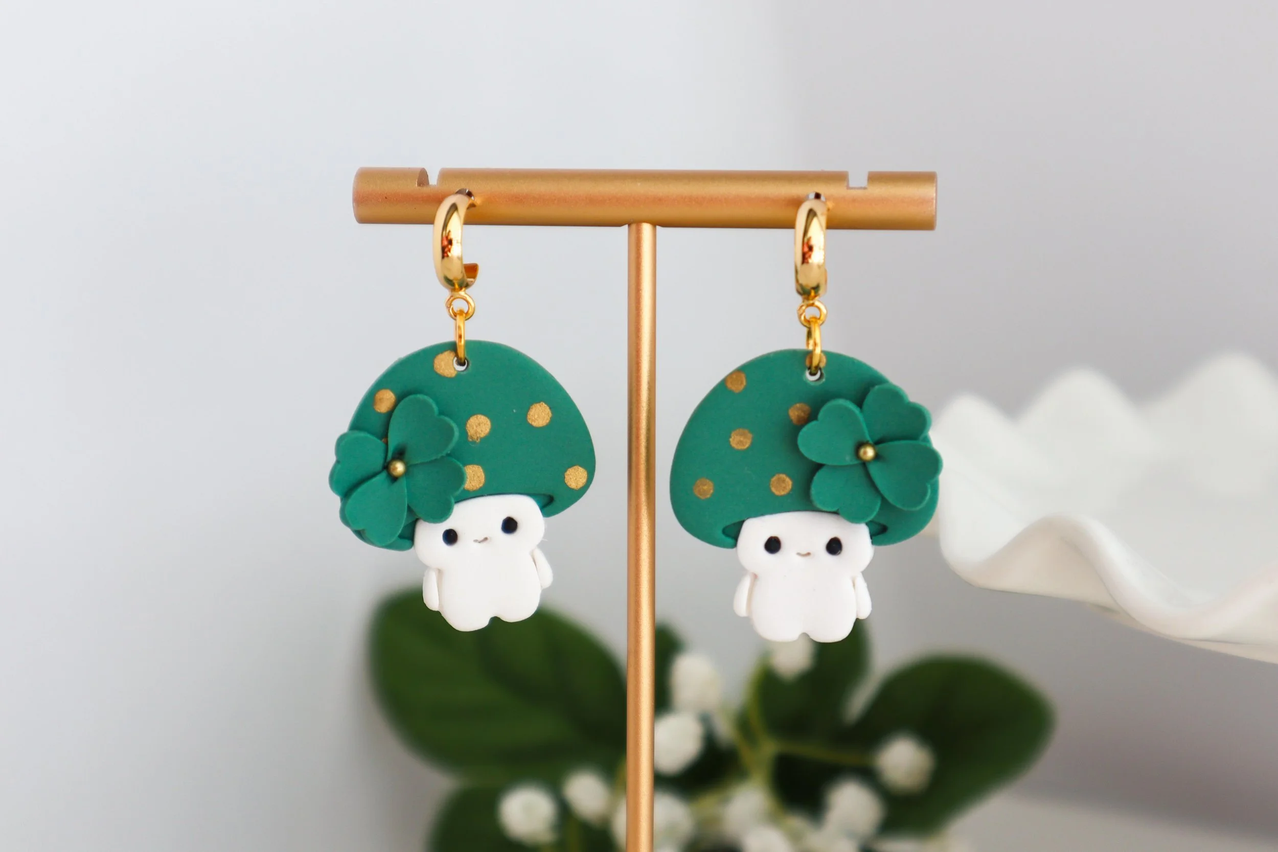 st-patricks-day-mushroom-polymer-clay-earrings3.jpg