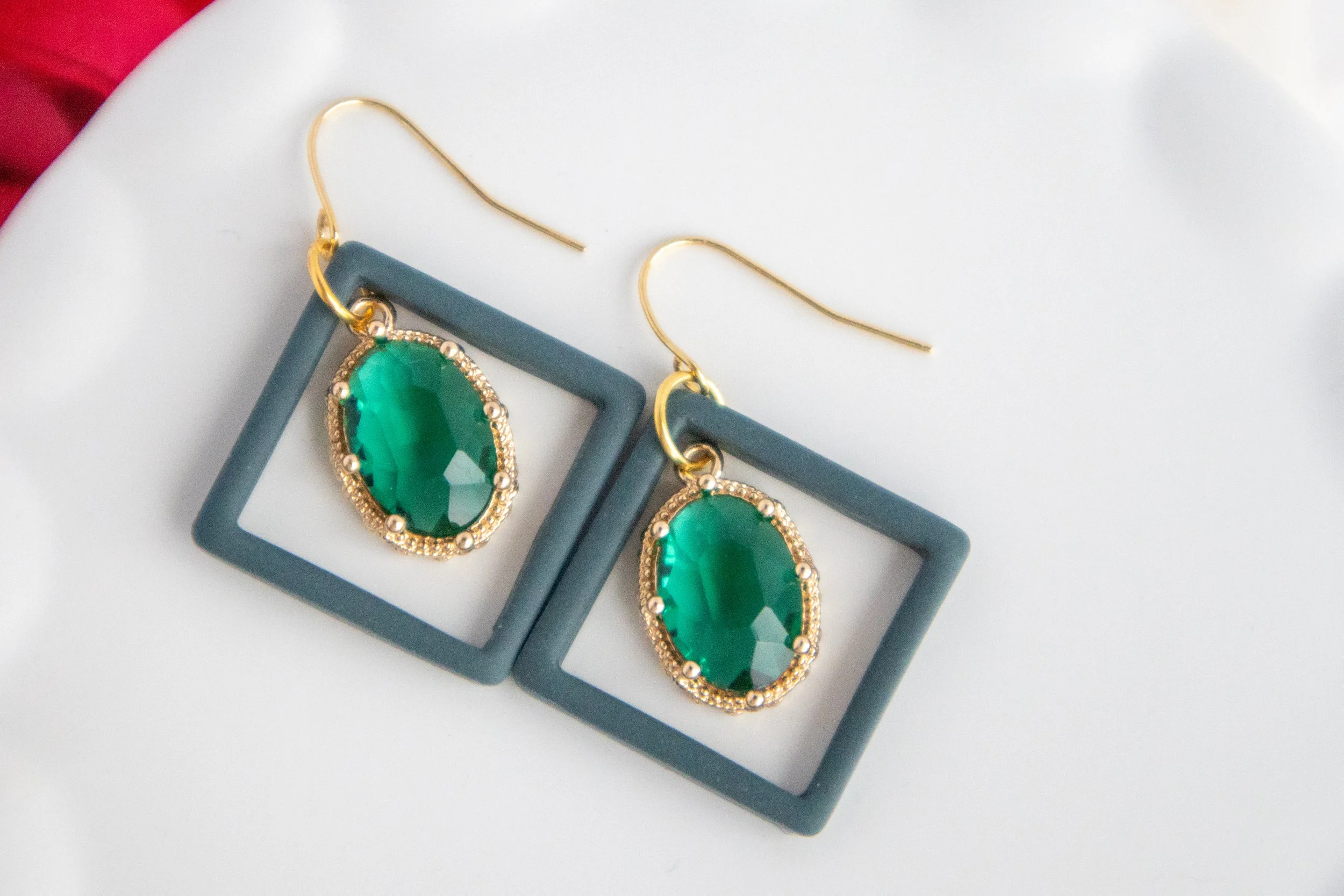 Classy Dangle in Green