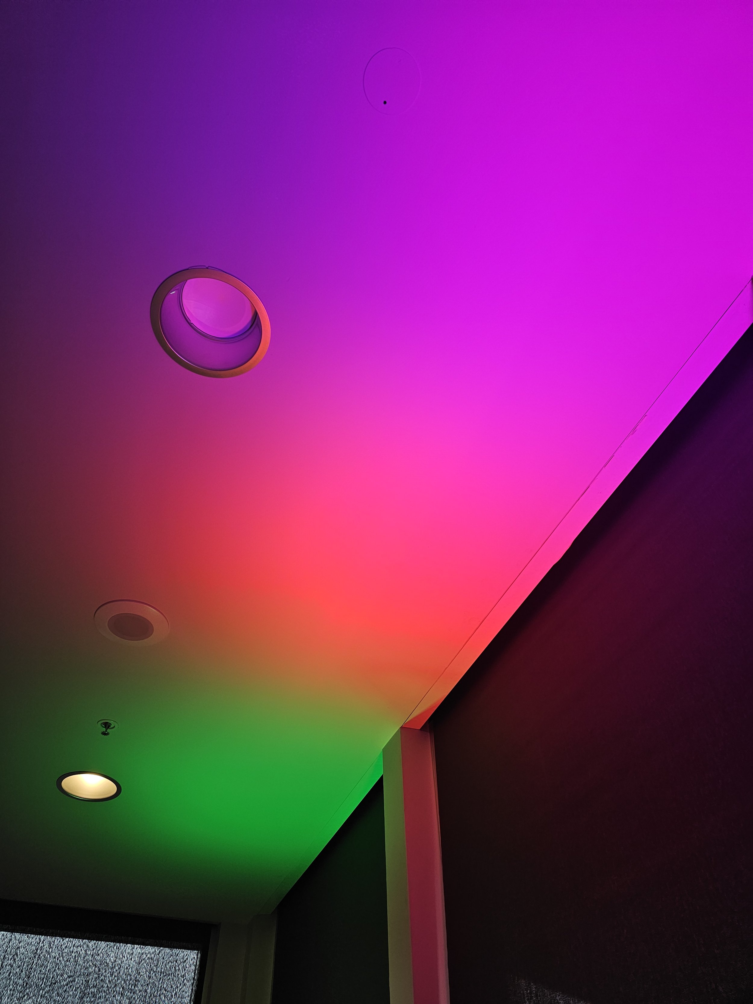 RGB color mixing on ceiling