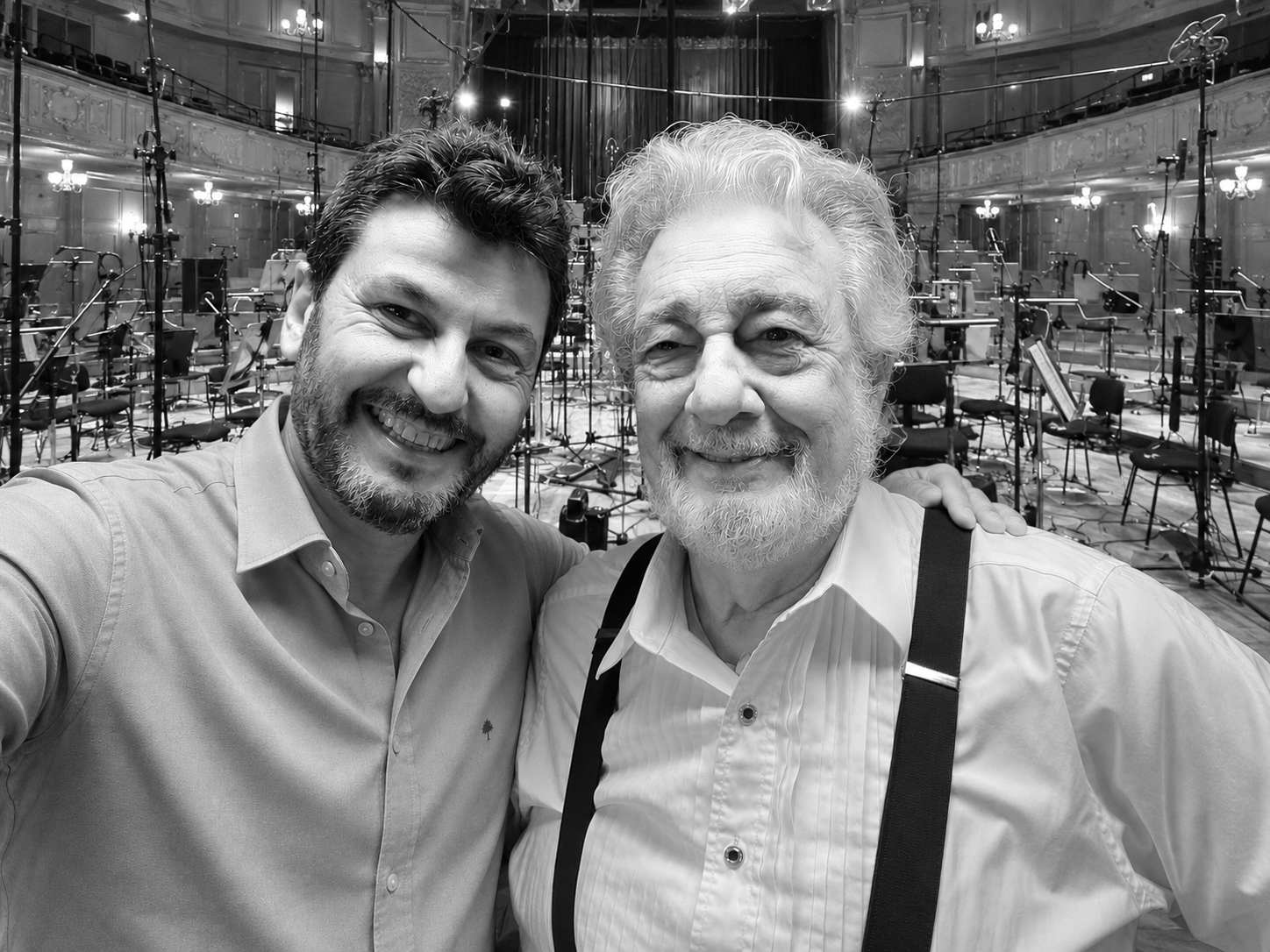 Fernando+Arias+con+Pla%CC%81cido+Domingo+Teatro.png