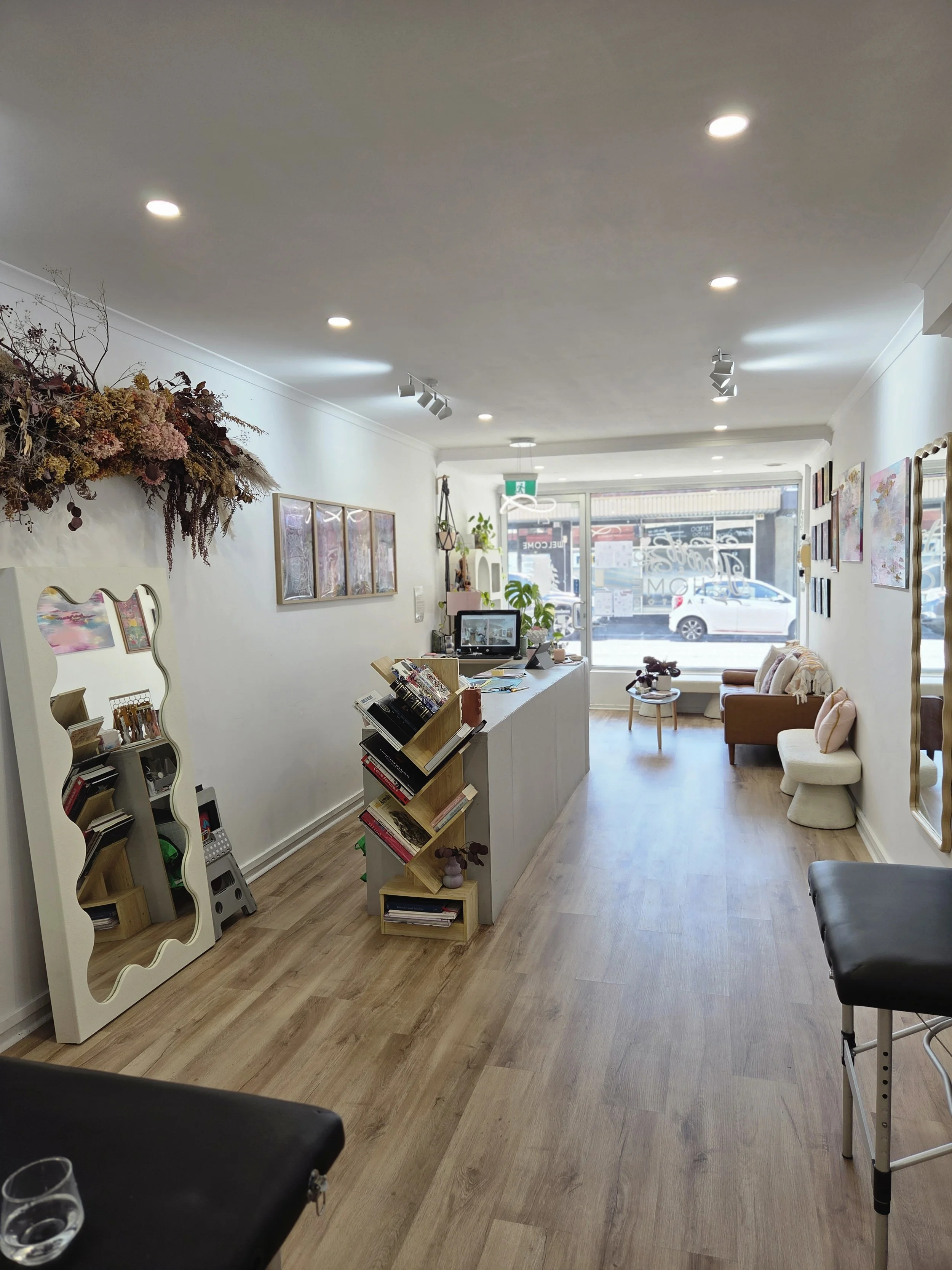 Custom tattoo artists at Heart and Home Tattoo, Moonee Ponds – top Melbourne studio for fine line and realistic tattoos. Top tattoo studio in Melbourne specializing in realism, fine line, and custom designs – Heart and Home Tattoo, Moonee Ponds.