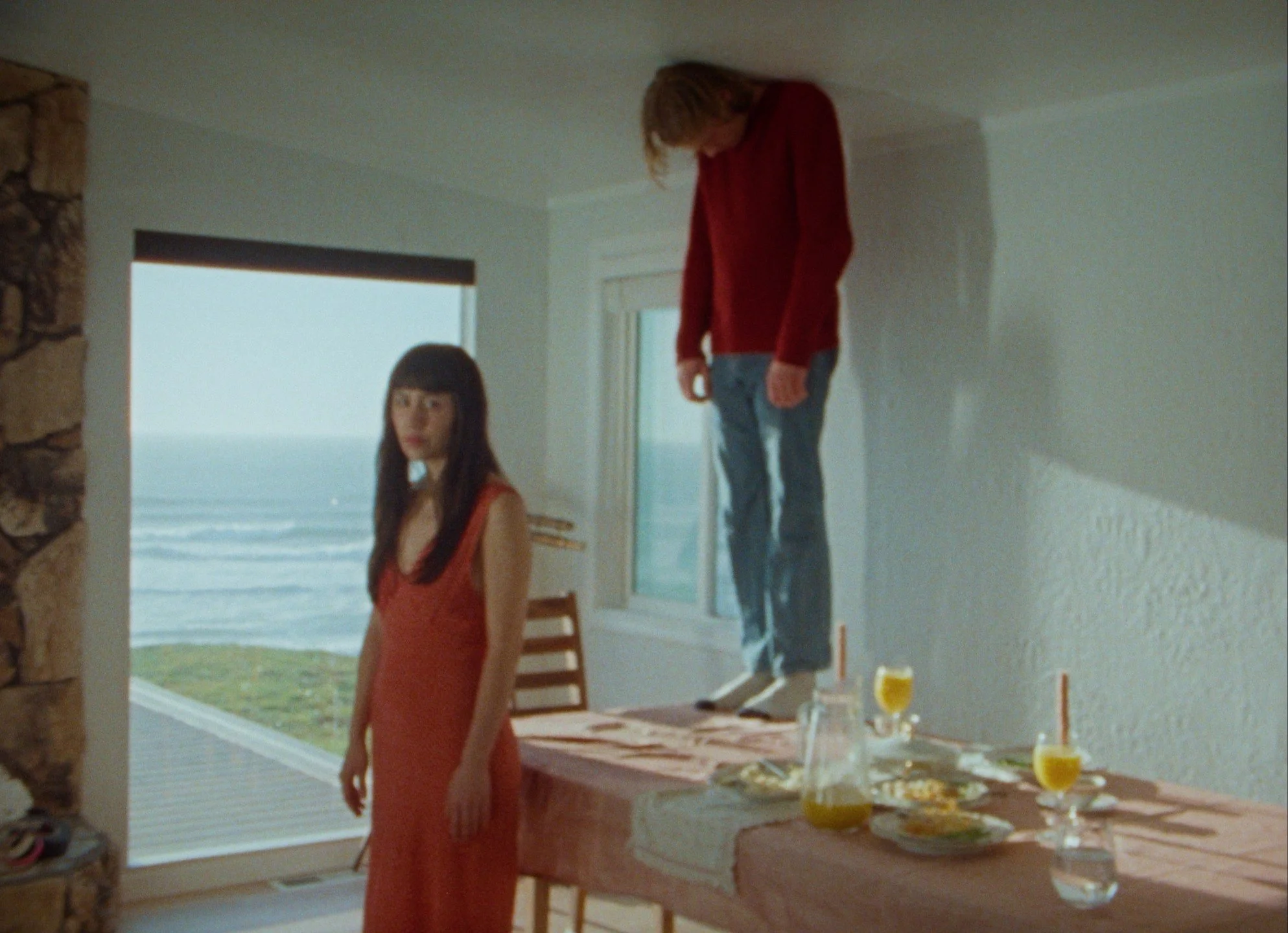 Soft Shoe Teaser / a song by @iao.yn

Directed by: @jessbarrpdx 
Director of Photography: @greyfaen.eastland_
Gaffer: @sawyeralcazarhagen
Key Grip: @bigtree
Grip/Loader Swing: @kingollie99
Colorist: @grantbenesh
Starring: @emmaduvall
.
.
.
#colorist 