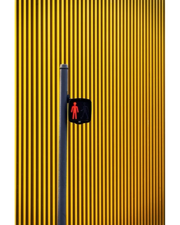 Stop. Regarde les lignes.
Stop. Look at the lines.
by Eric Forey @eric_forey
.
.
.
.
.
.
.
#strikefancy #inspiration #curation #art #design #photography #picoftheday #instadaily