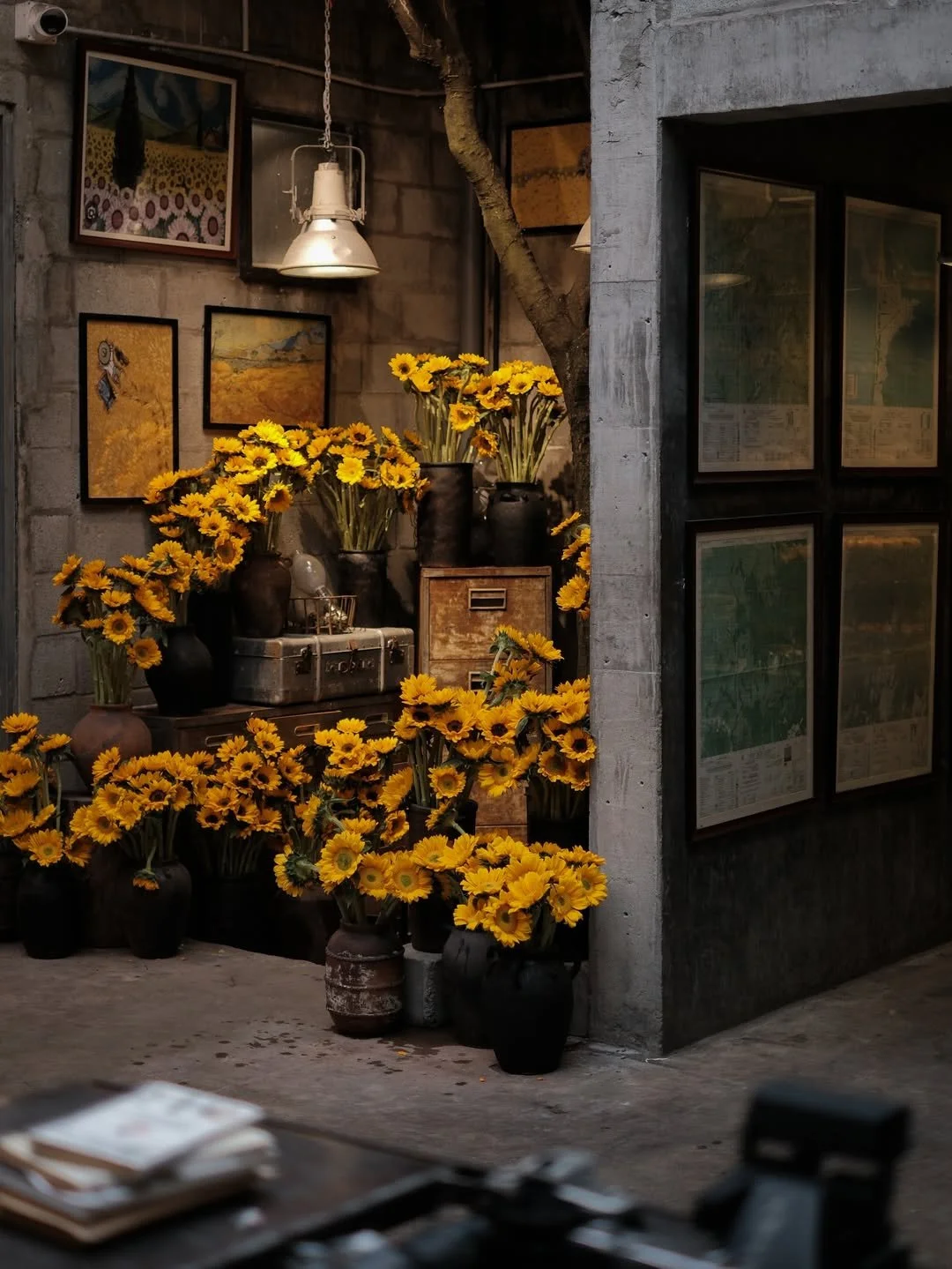 Sunflowers &amp; fresh beginnings.
by Nh&acirc;m @nham.coffee
.
.
.
.
.
.
.
#strikefancy #inspiration #curation #art #design #photography #picoftheday #instadaily