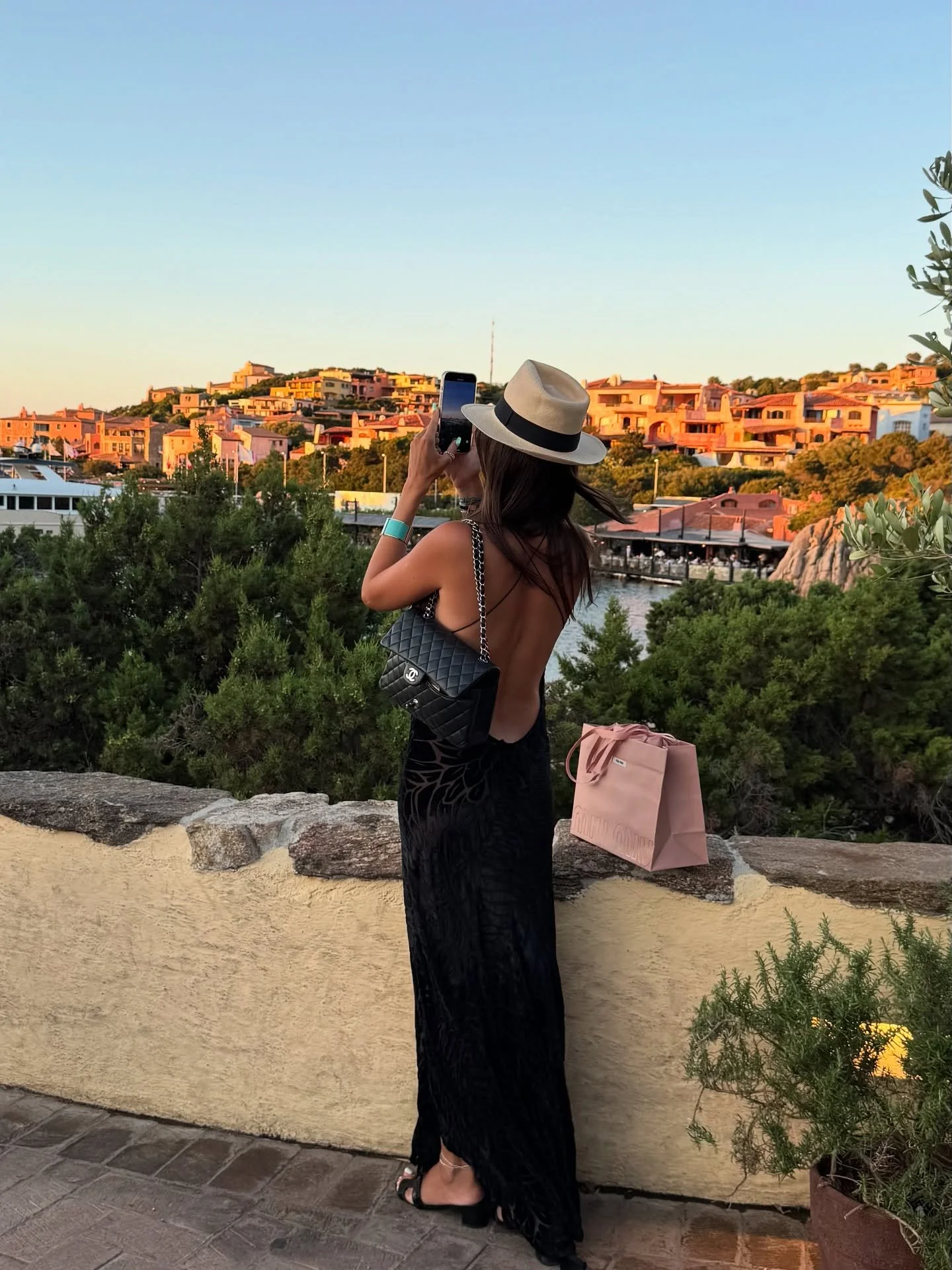 In the world full of Pucci , be wild , be Cavalli 🐆