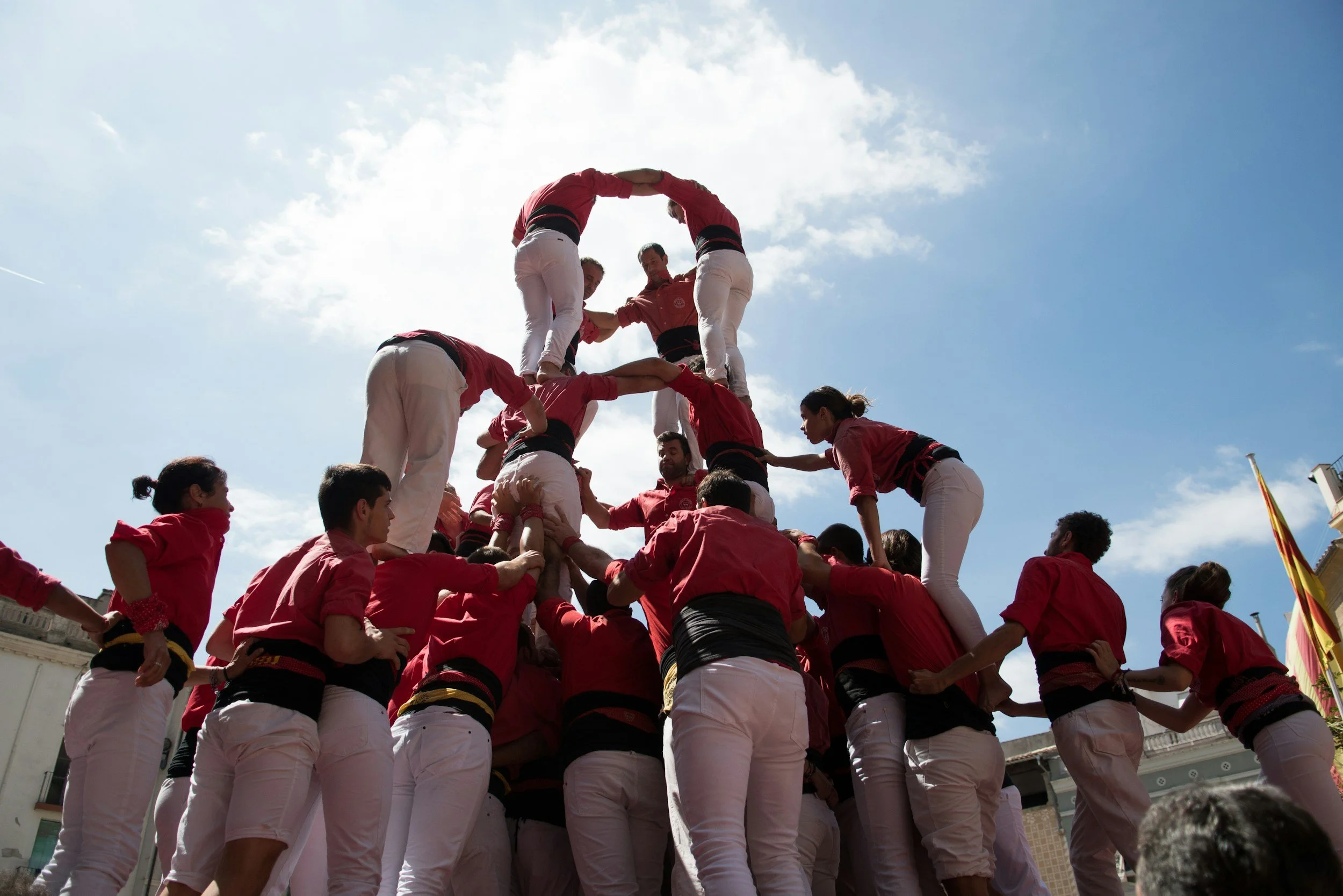 FESTA: Actuació castellera Sant Jordi