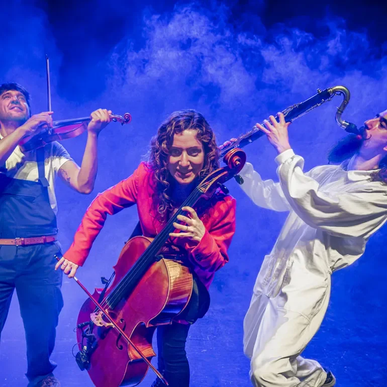 ESPECTACLE: Rebobina