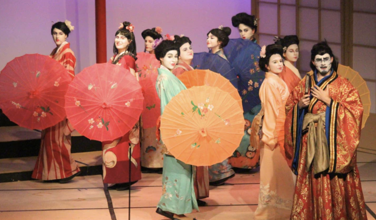 ESPECTACLE: Mikado