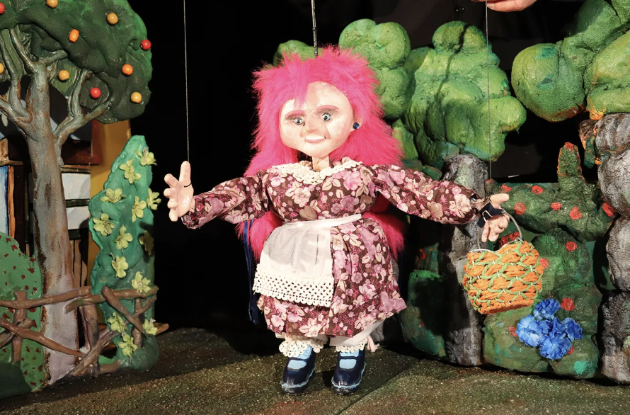 ESPECTACLE: El gegant sempre té gana