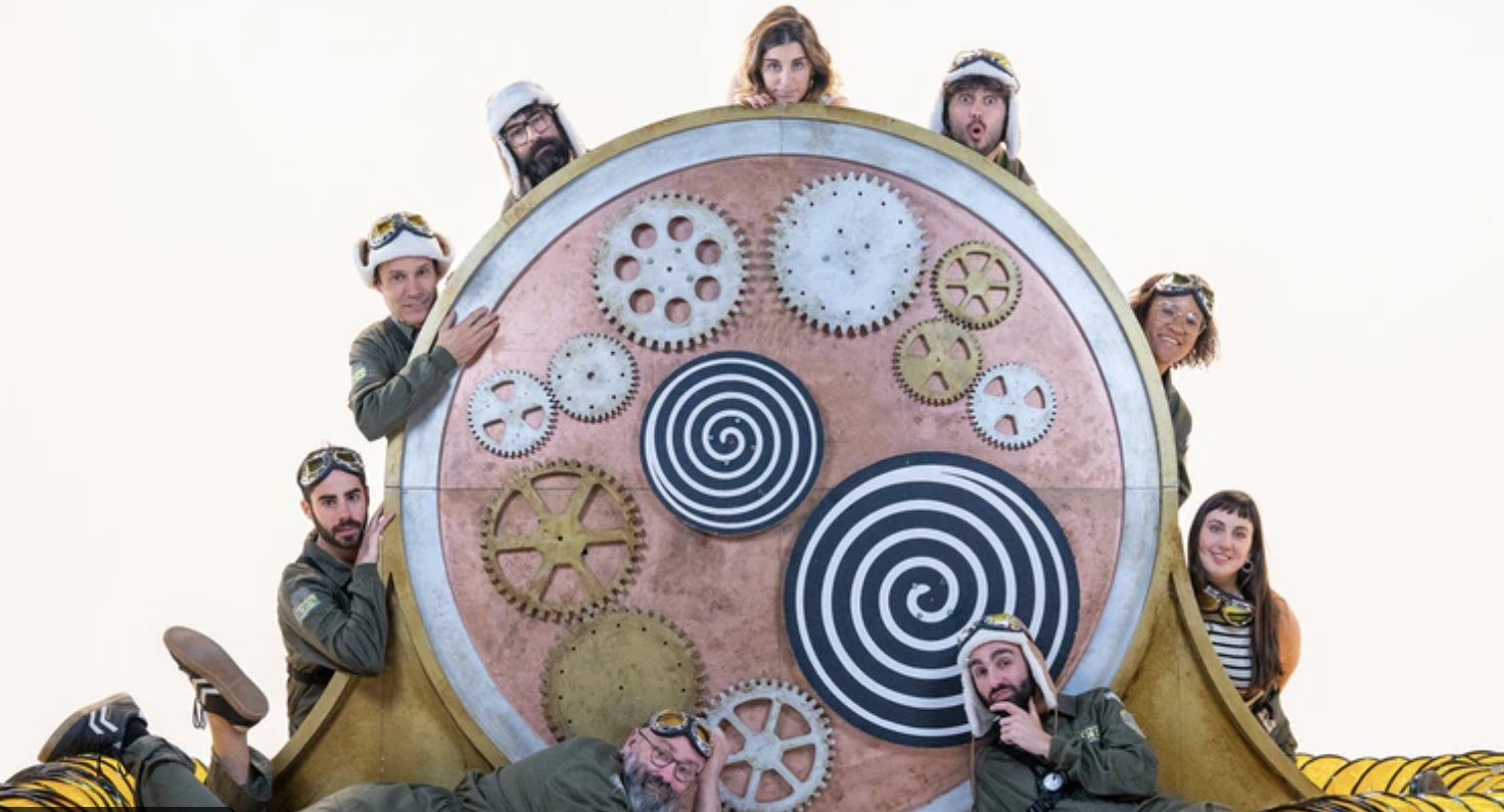 FESTA i ESPECTACLE: Ball infantil de Carnestoltes