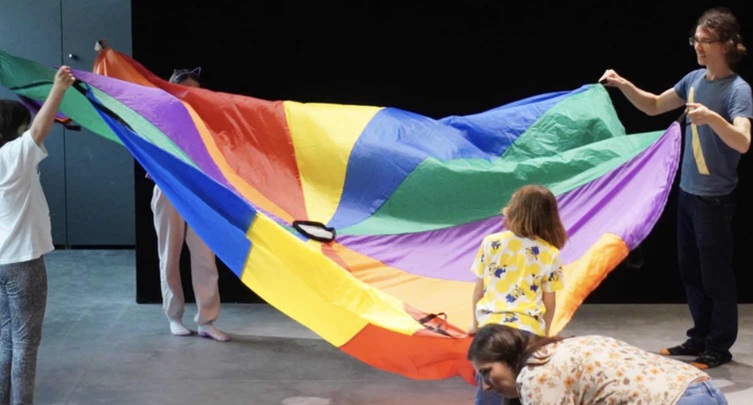 JOC: Mou-te, toca i juga!