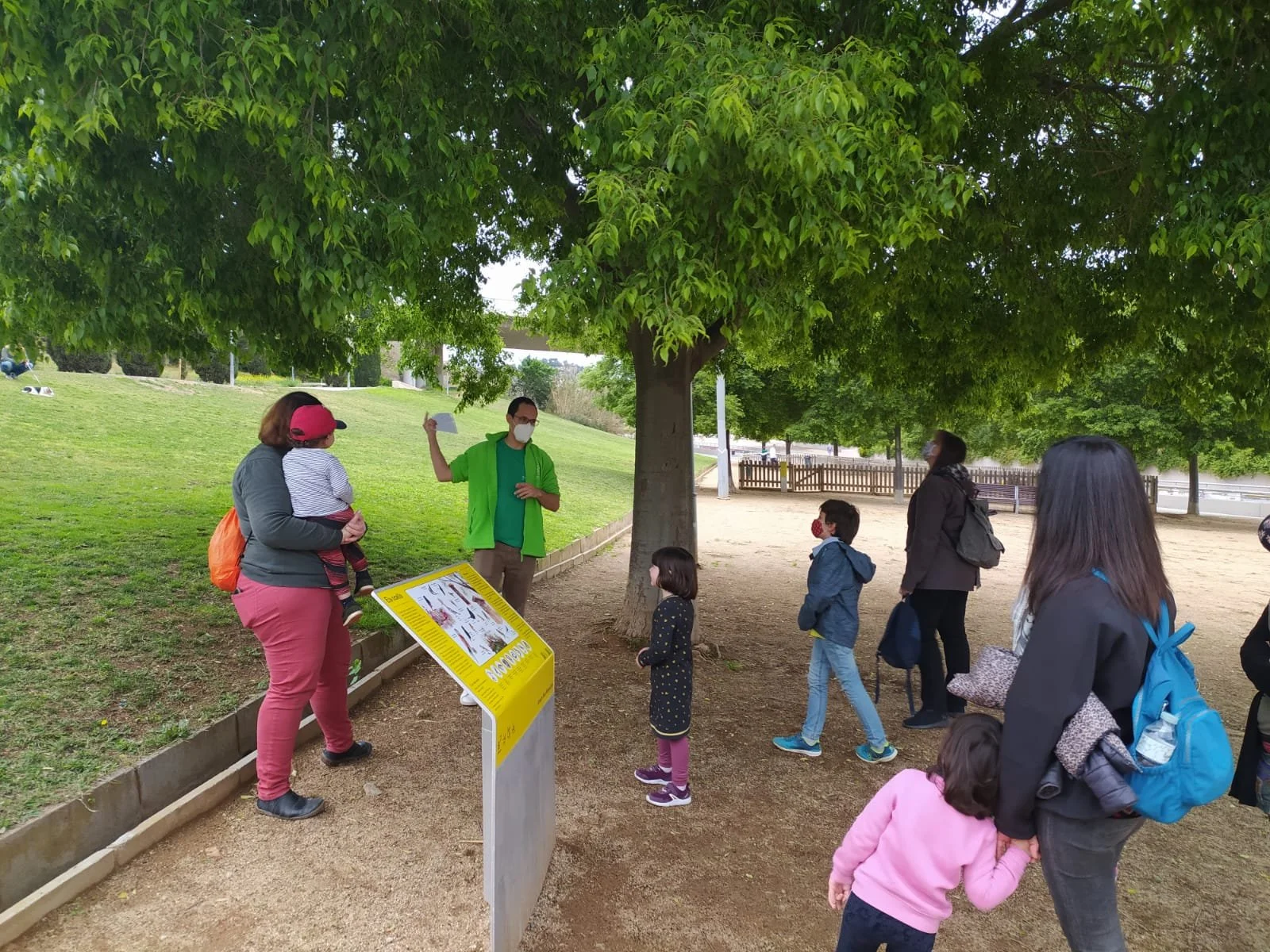 JOCS: Jugateca ambiental BADALONA