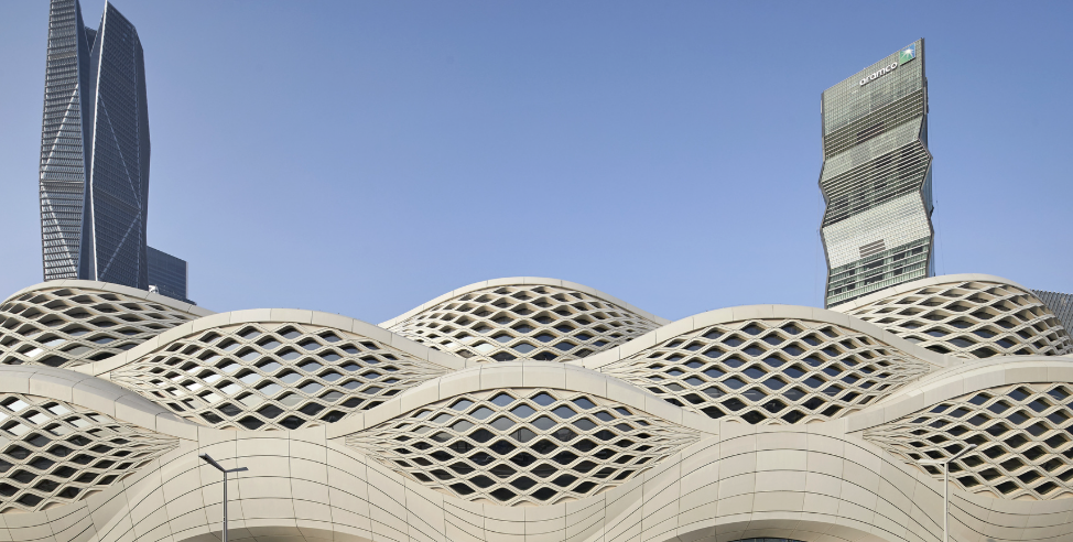 TALLER: Zaha Hadid, l'arquitecta de la corba