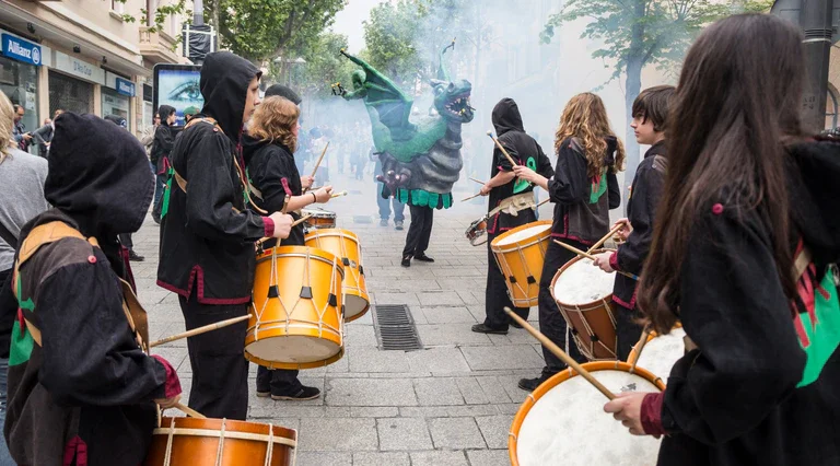 FESTA: Correconte del Drac i el Dragalió