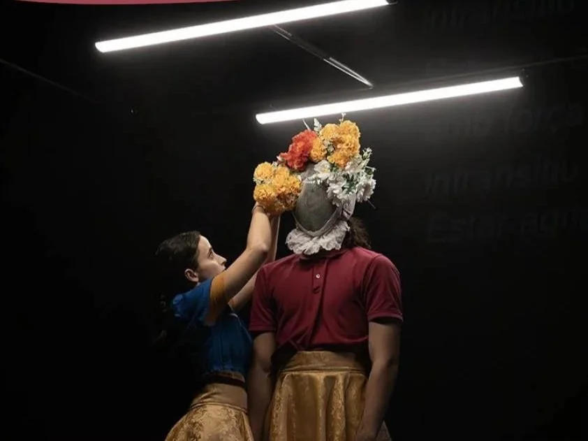 ESPECTACLE Glatir CIA Ateneu Popular 9 Barris