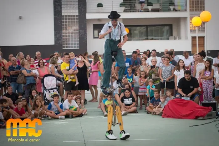 ESPECTACLE de circ: L'home roda 