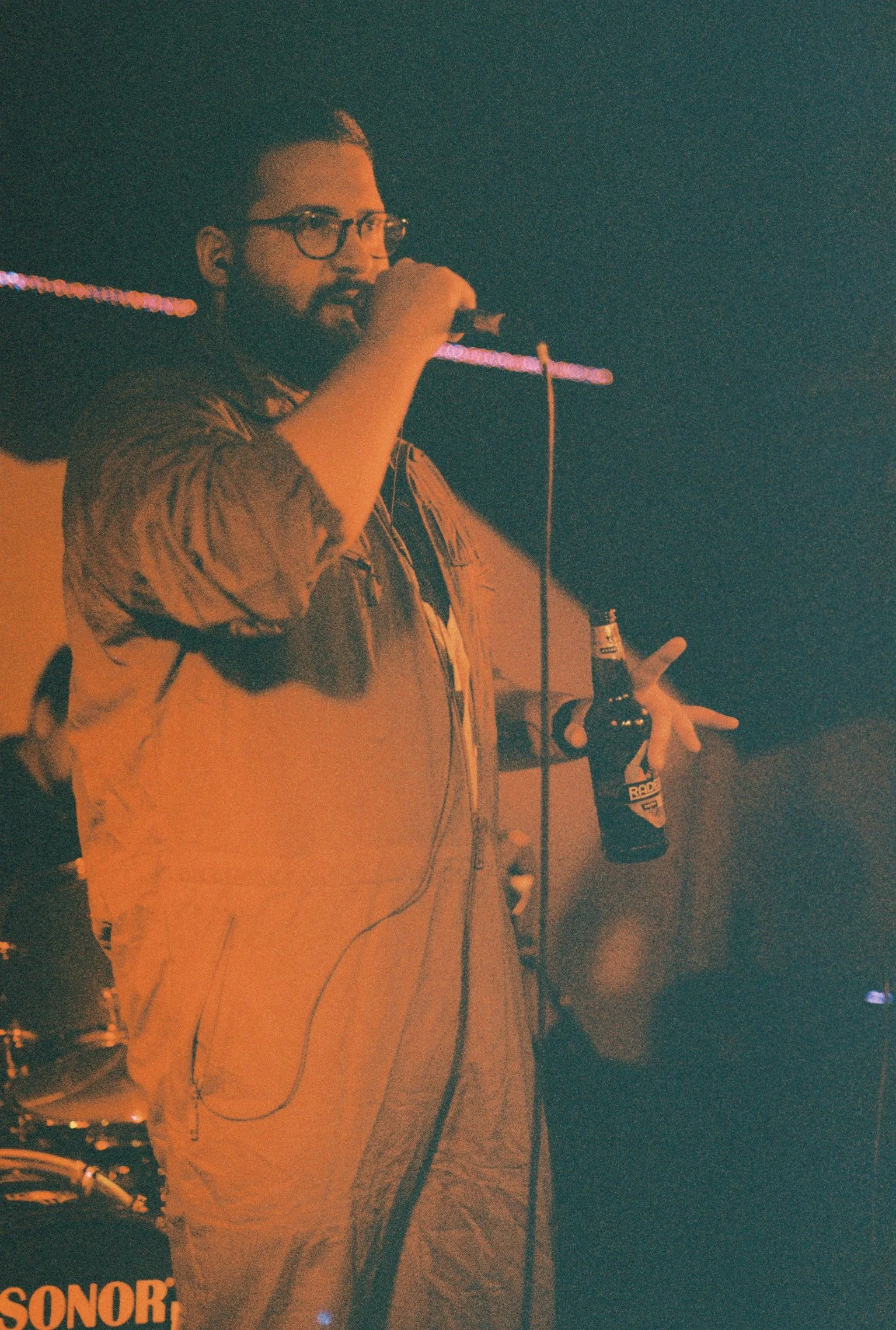 R1-23.jpg