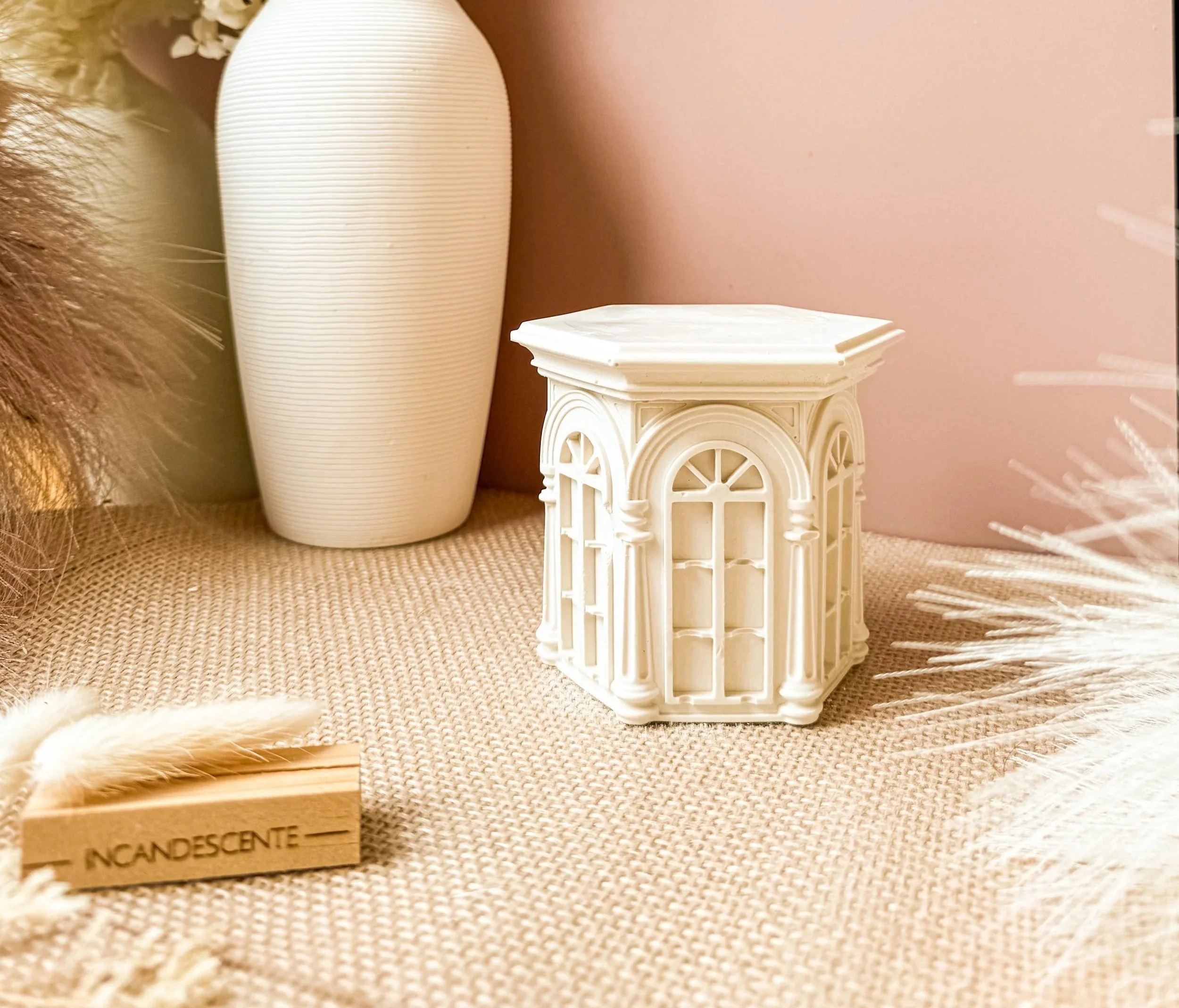 Bougie pot architecture en plâtre