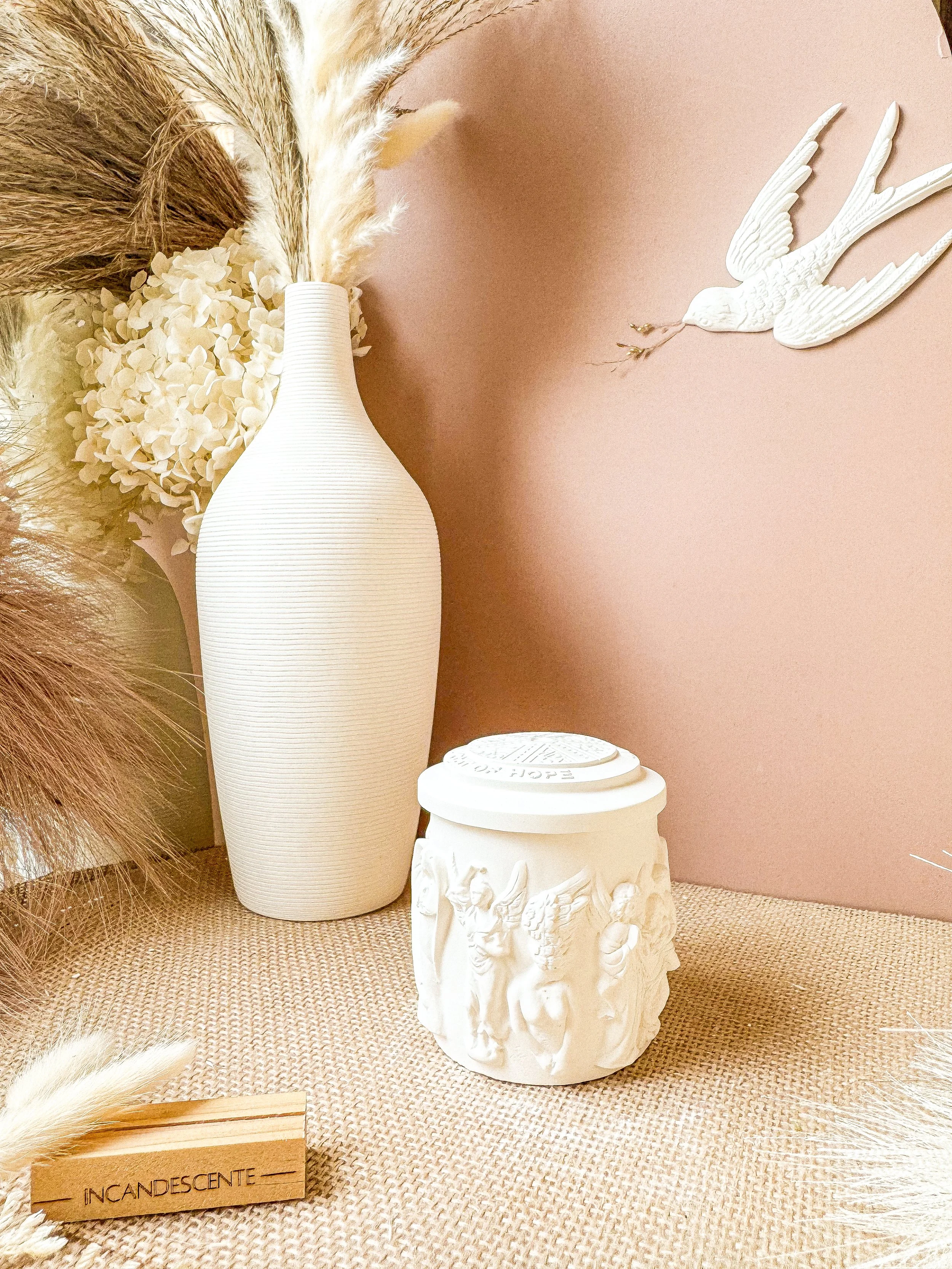 Pot en plâtre motif angel