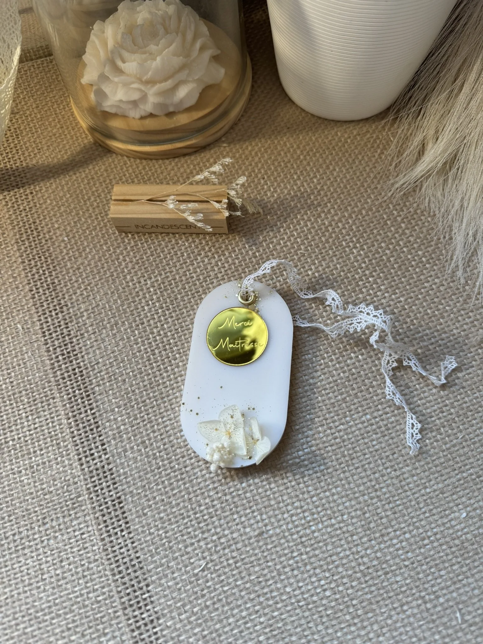 Suspension médaillon ovale