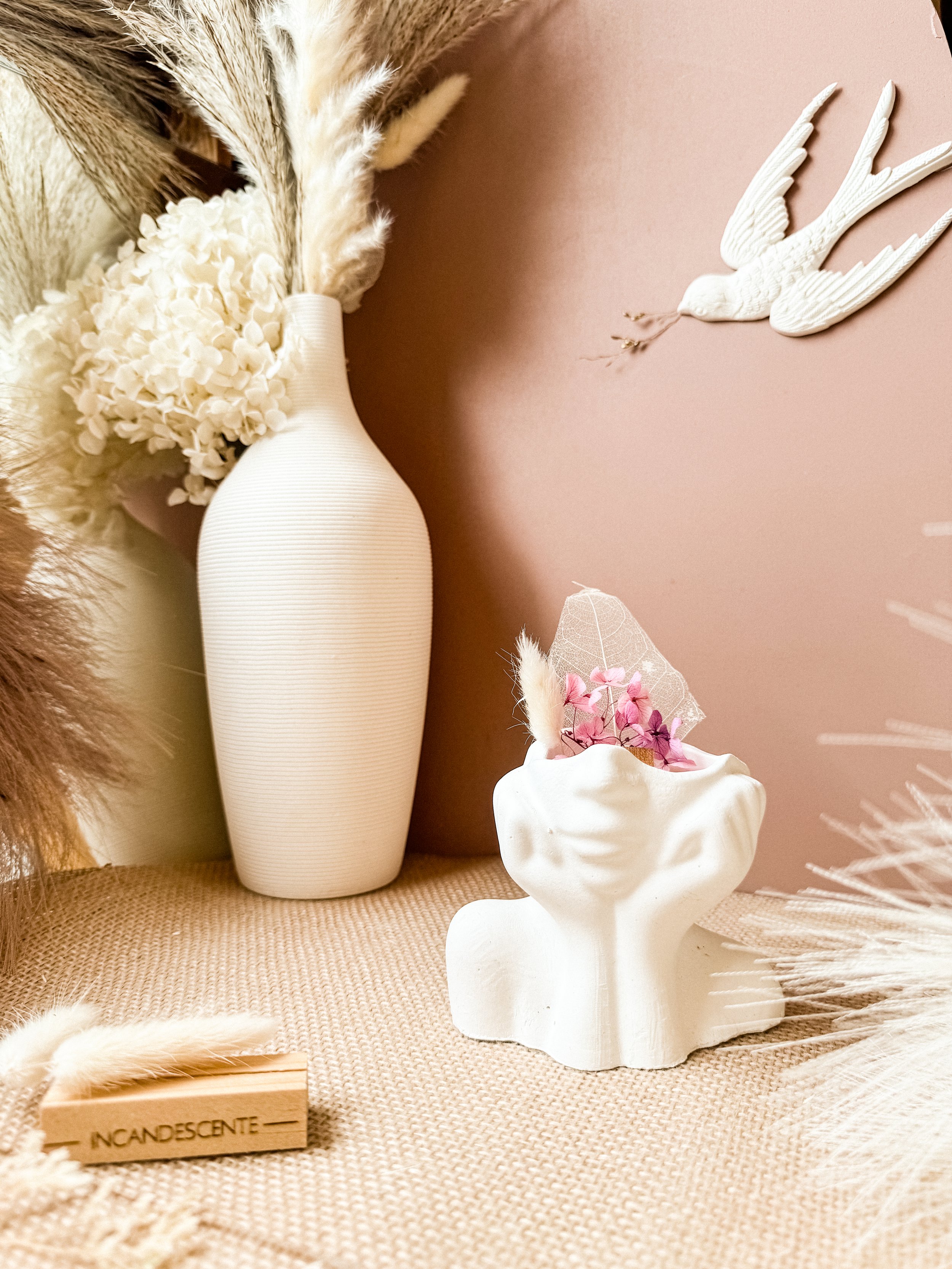 Vase visage en plâtre parfumé