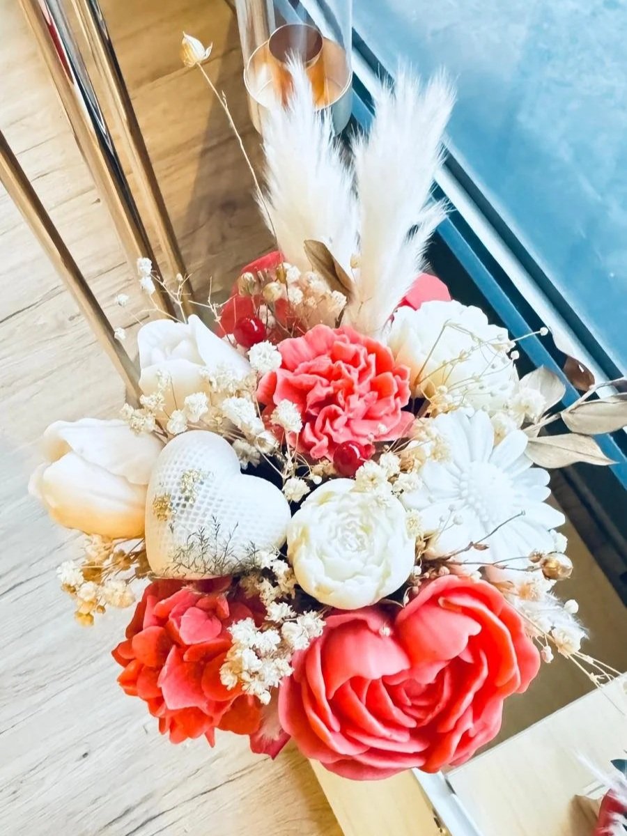 Bouquet de fleurs de cire et son pot xl blanc