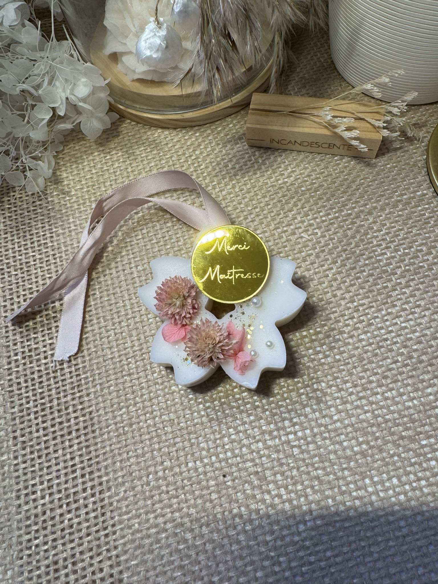 Suspension médaillon fleur