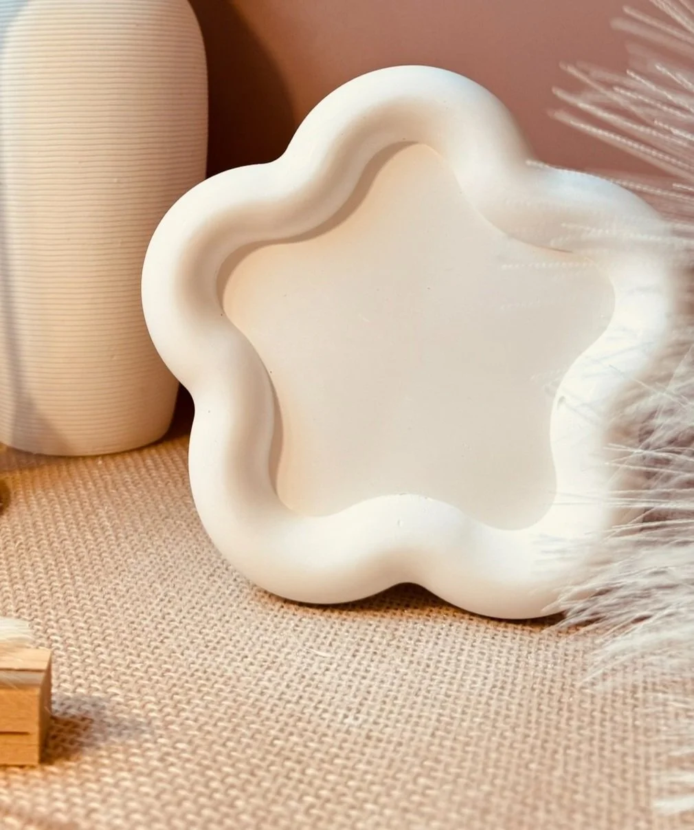 Coupelle Etoile arrondie en plâtre