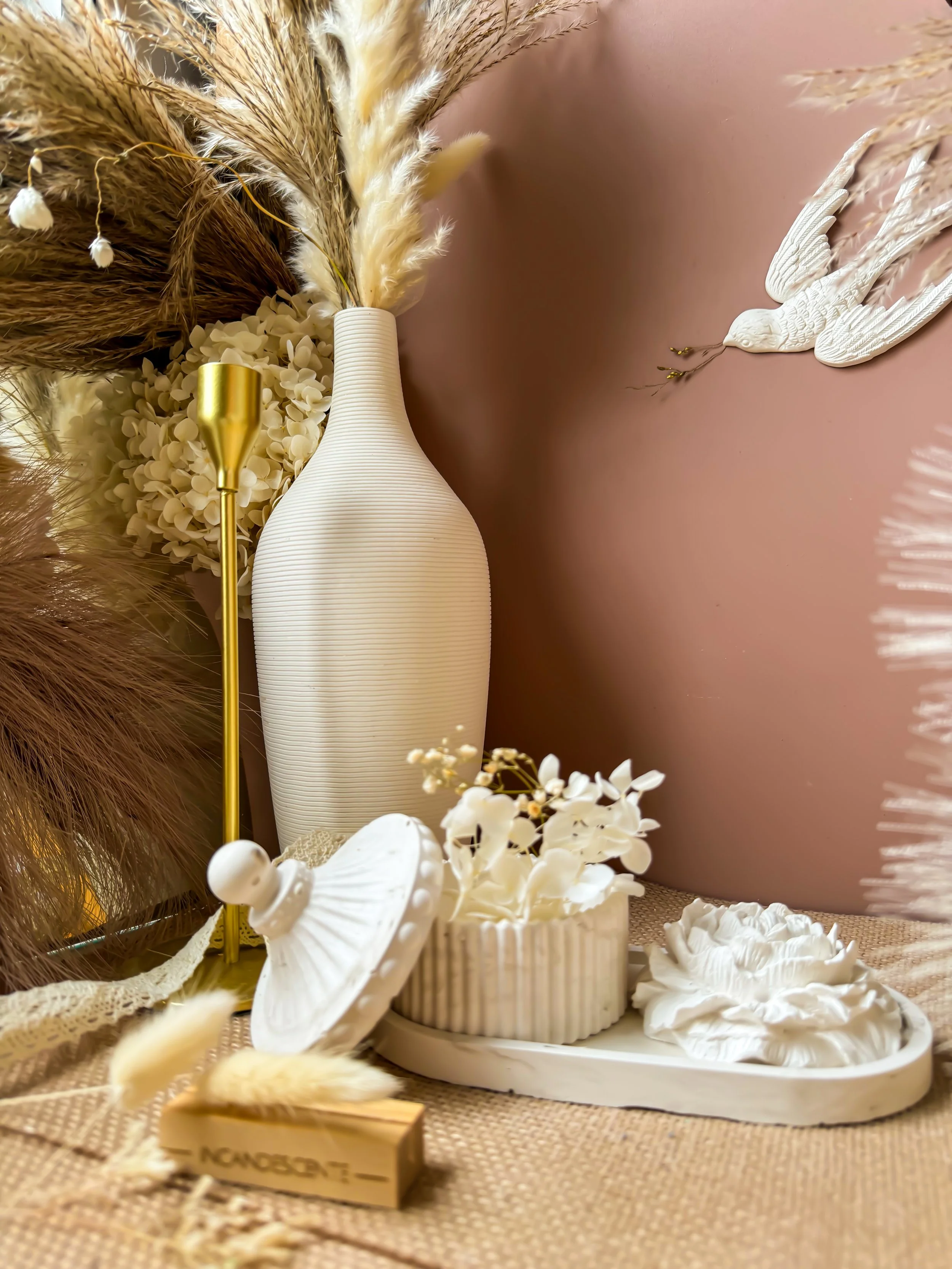 Ensemble plateau ovale avec son pot et sa pivoine en plâtre