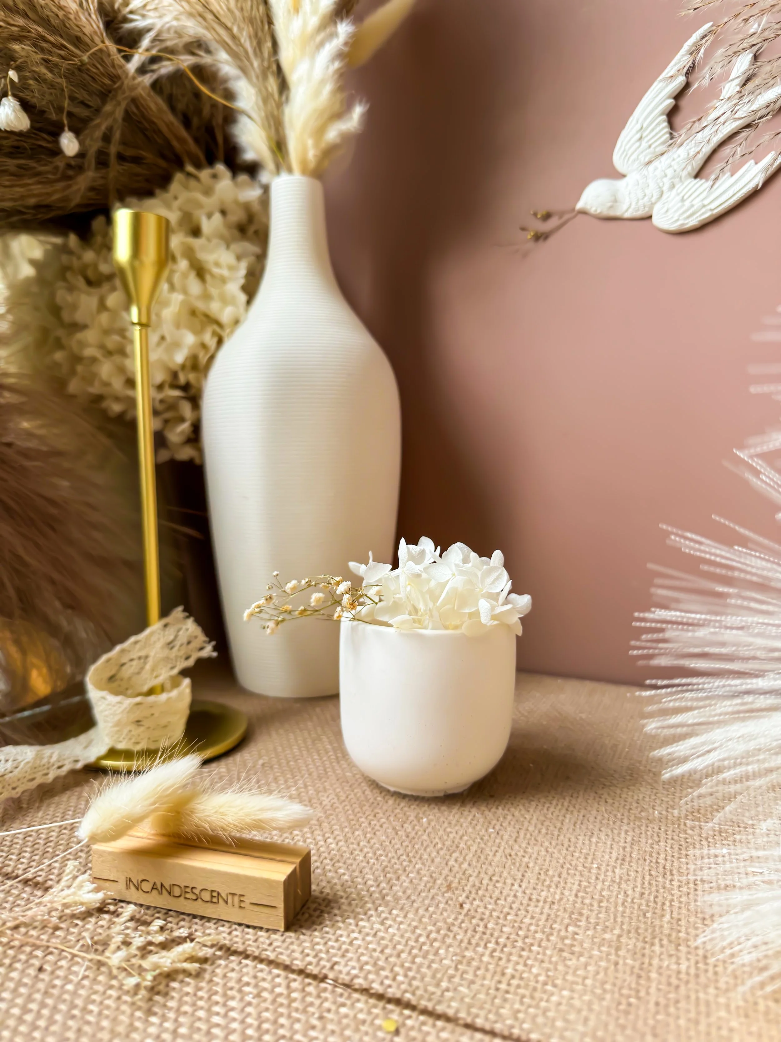 Petit pot rond ou bougie en plâtre