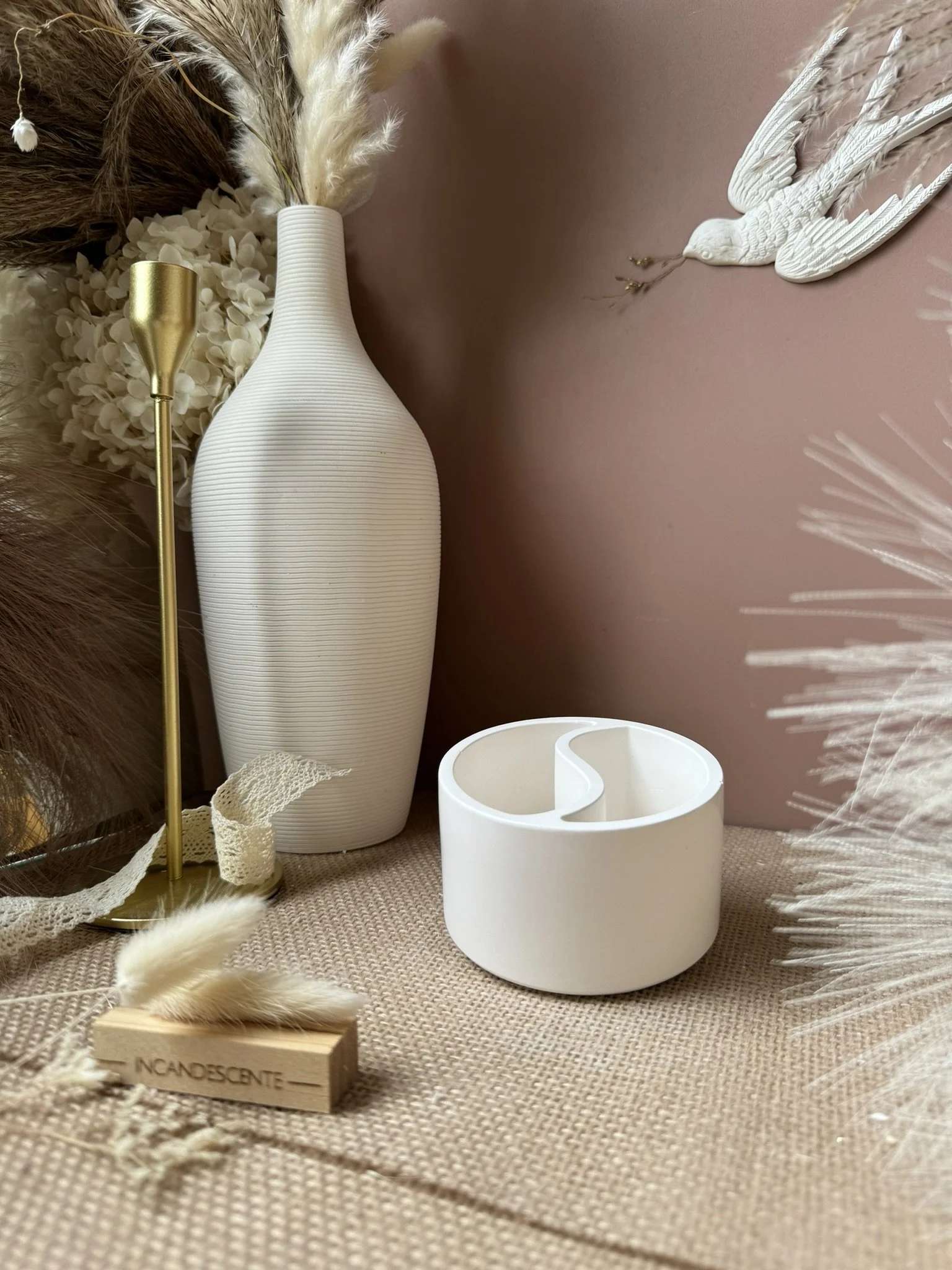 Pot ying yang en plâtre