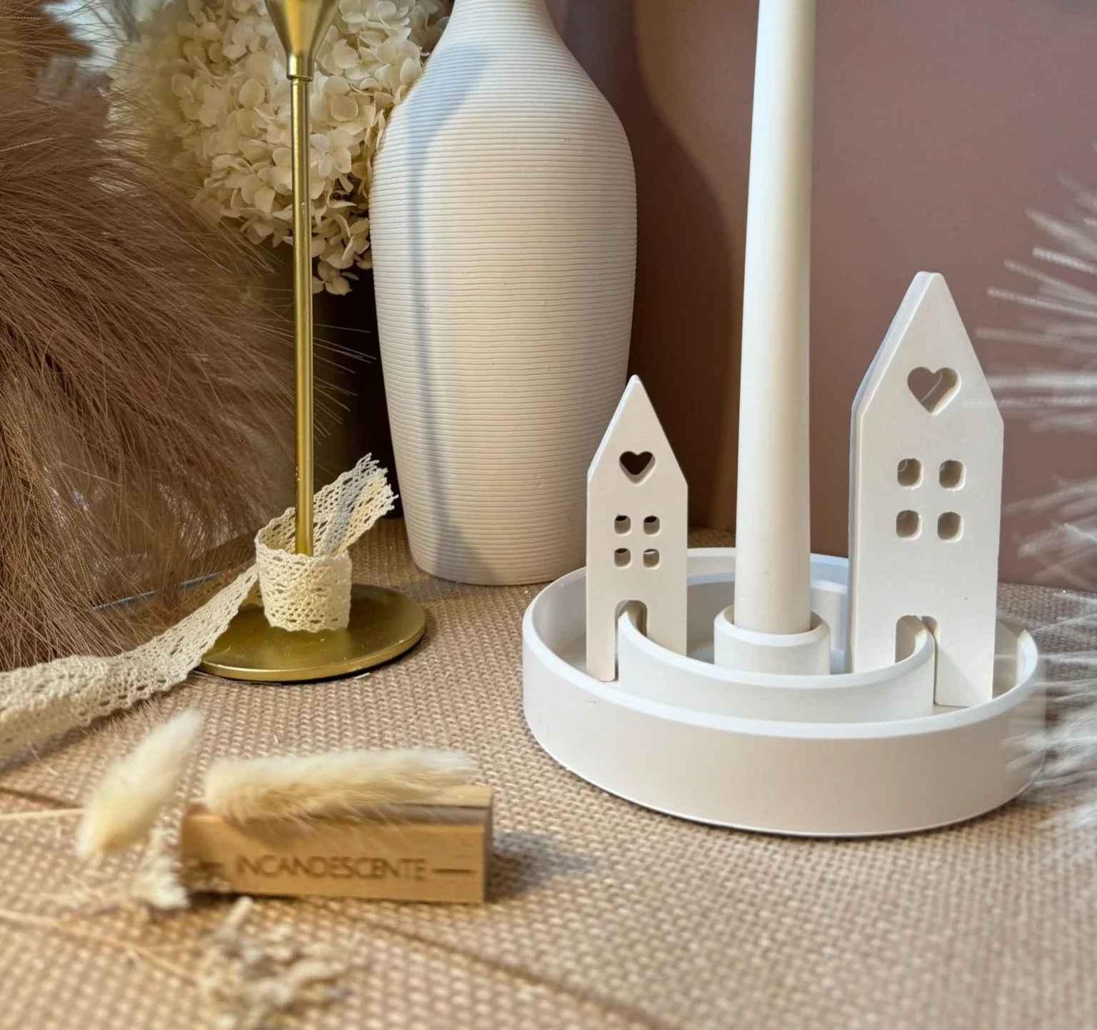 Bougeoir et ses maisonnettes en plâtre