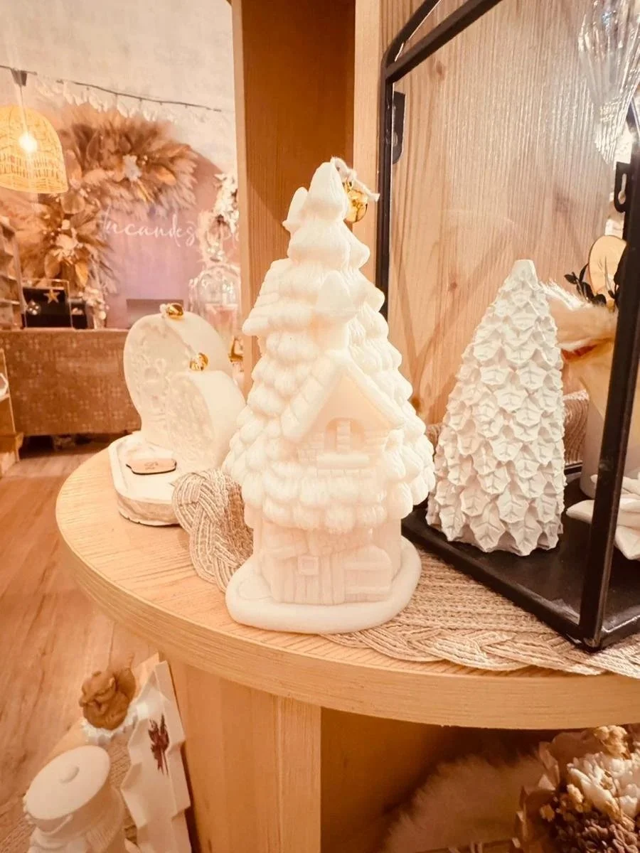 Sapin maisonnette en cire