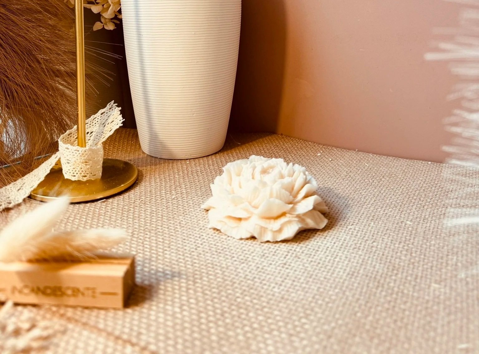 Bougie pivoine en cire