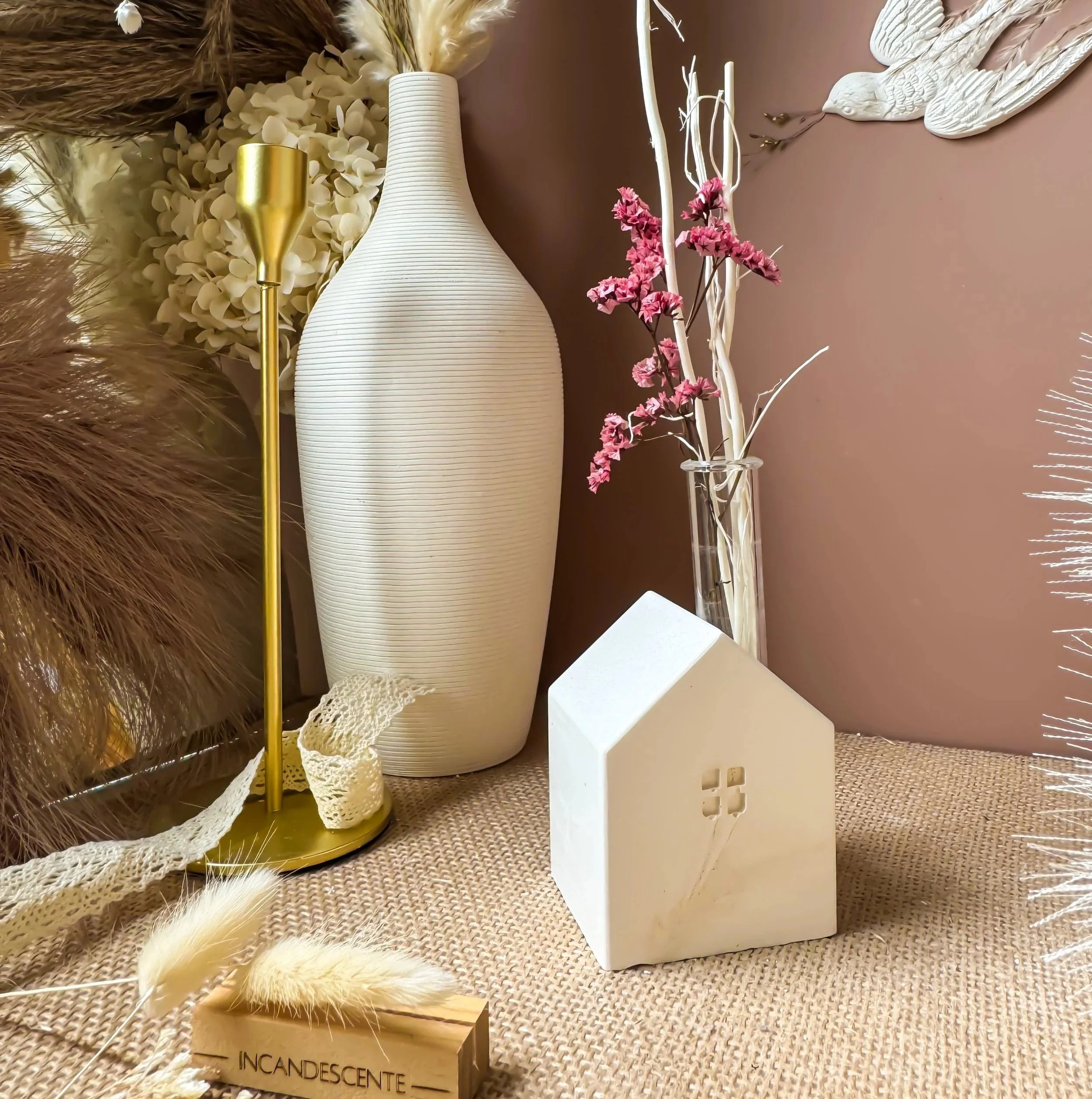 Diffuseur/vase  maison en plâtre