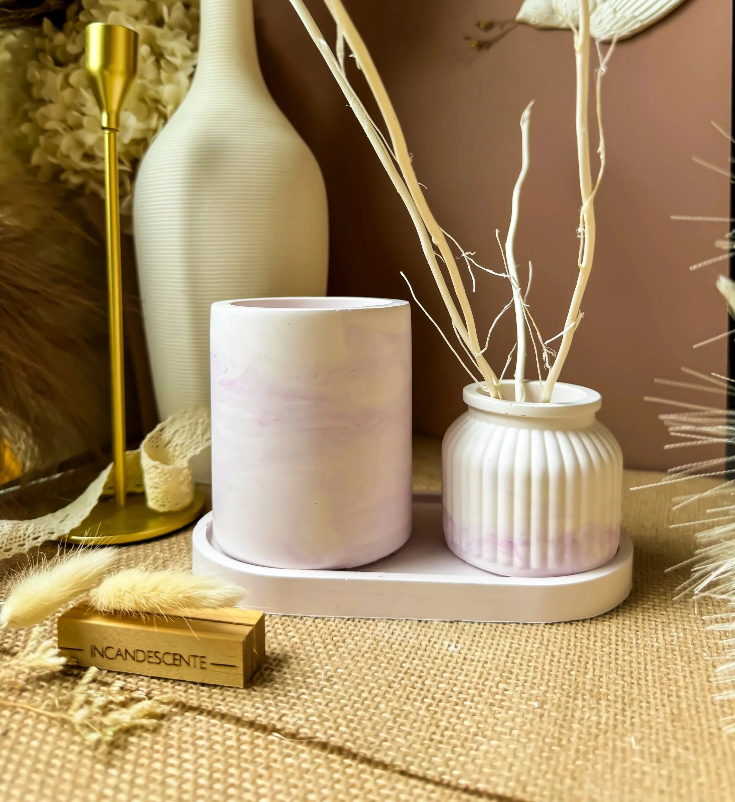 Plateau avec son grand pot et son vase/diffuseur en  plâtre