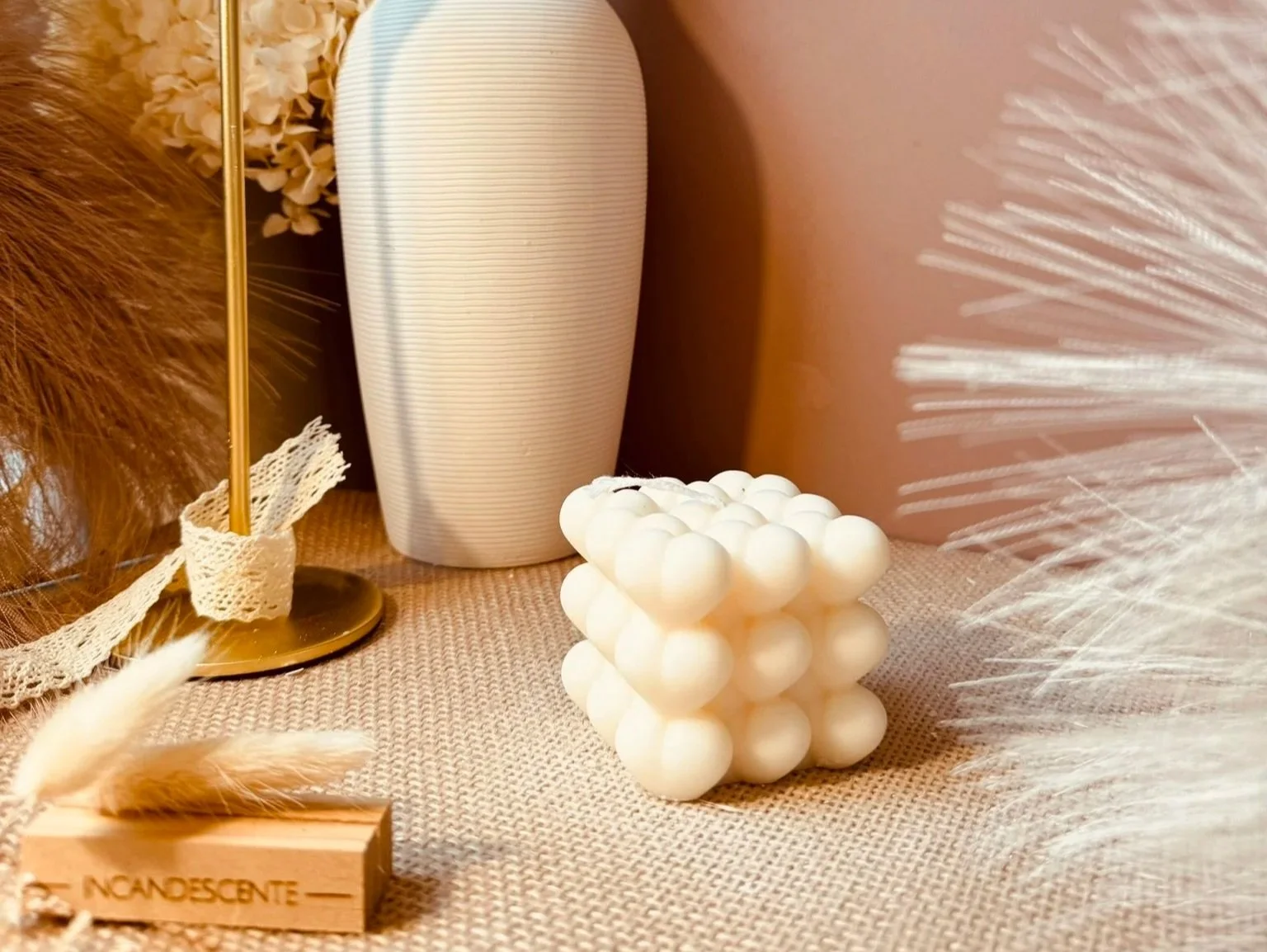 Bougie cubique en cire