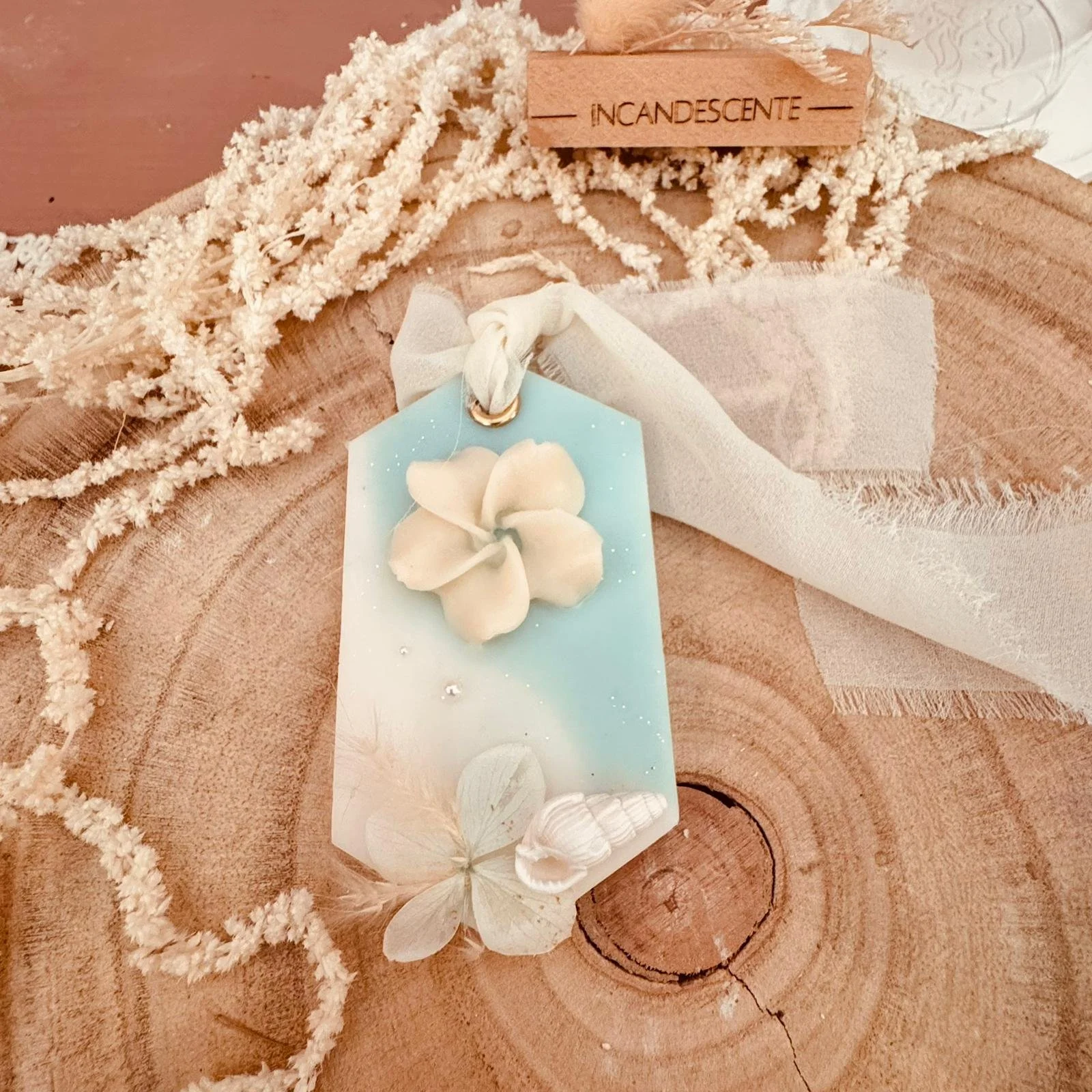 Suspension parfum fleur d'eau